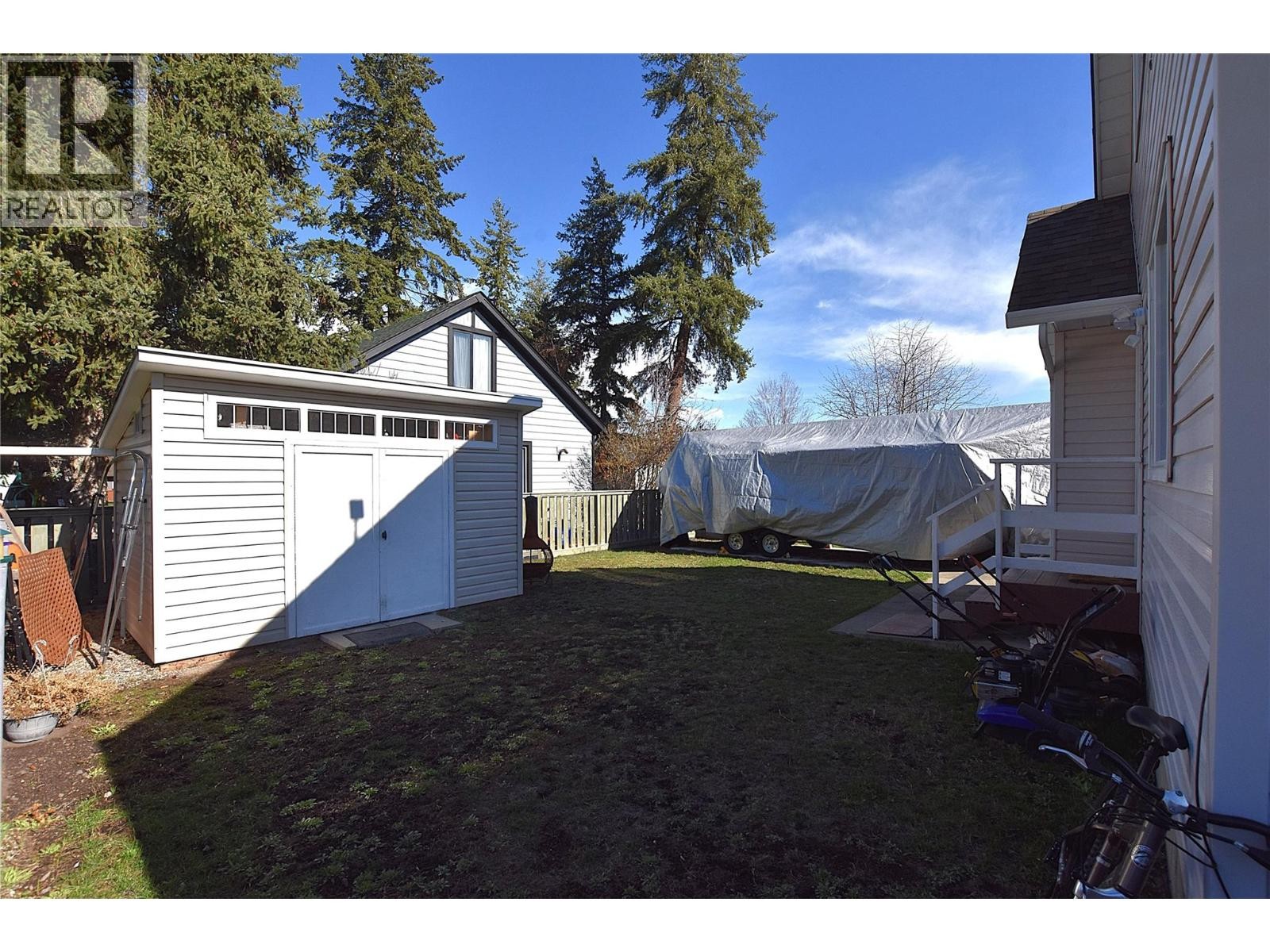 












441 Hummingbird Avenue

,
Vernon,




British Columbia
V1H2A1

