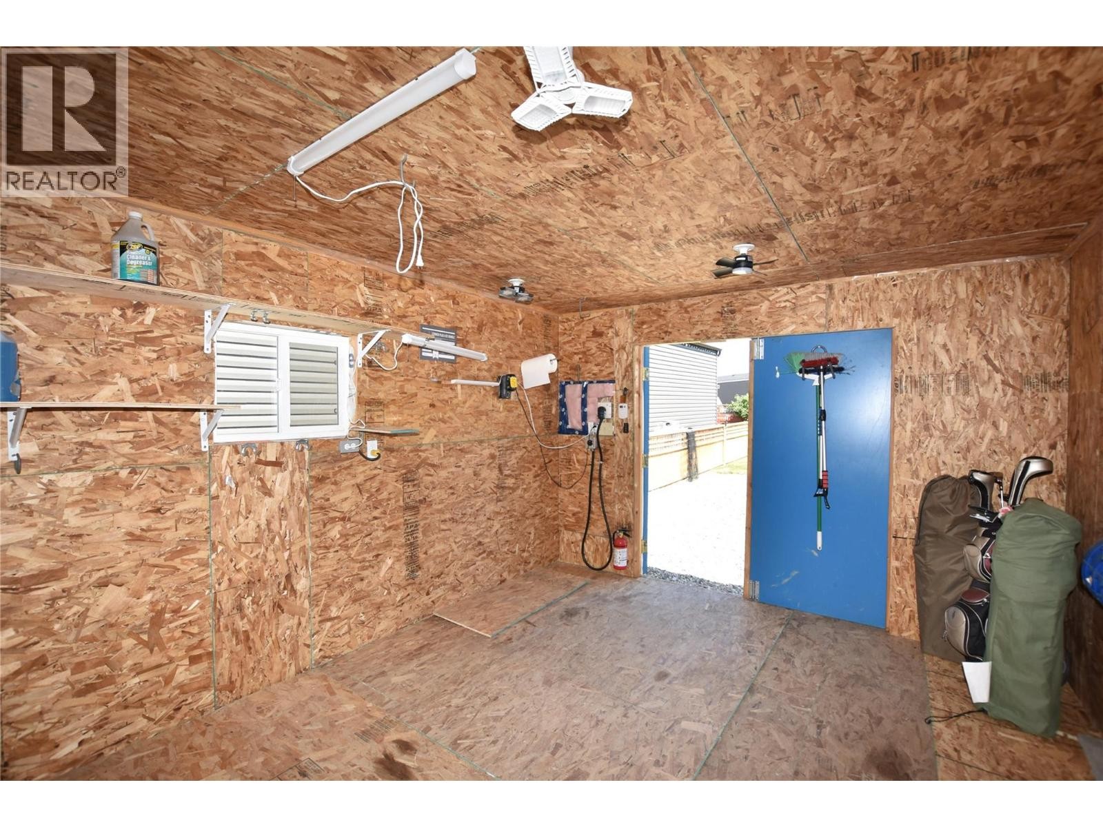 












65 Antoine Road Unit# 21

,
Vernon,




British Columbia
V1H2A3

