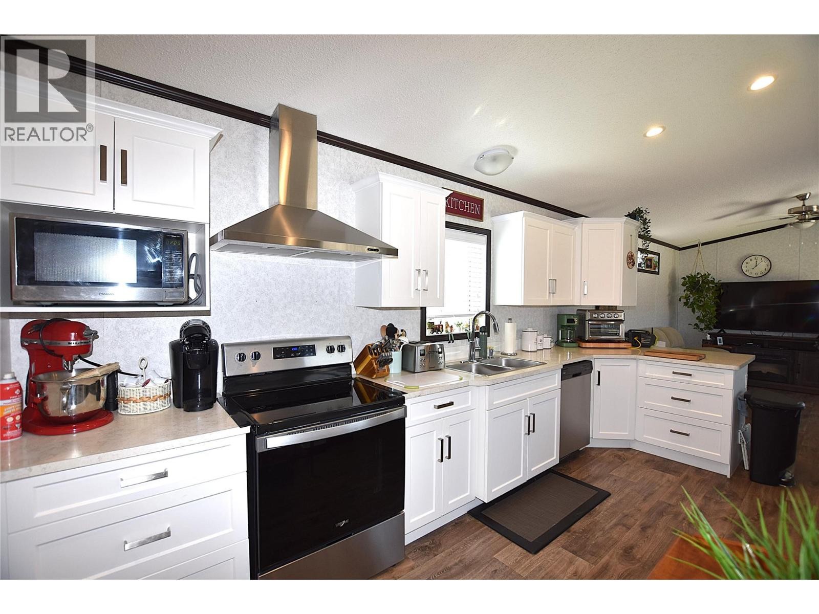 












65 Antoine Road Unit# 21

,
Vernon,




British Columbia
V1H2A3

