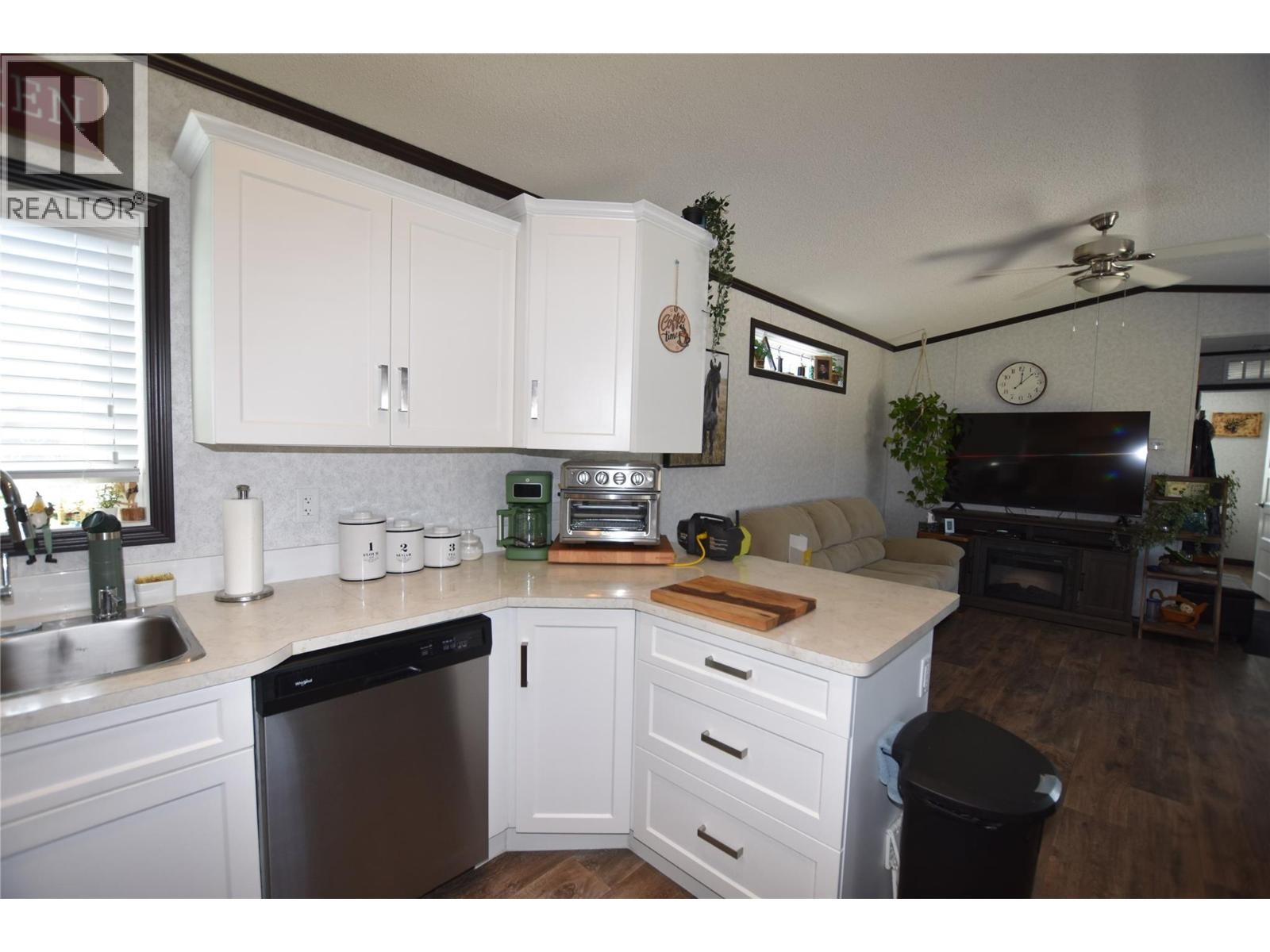 












65 Antoine Road Unit# 21

,
Vernon,




British Columbia
V1H2A3

