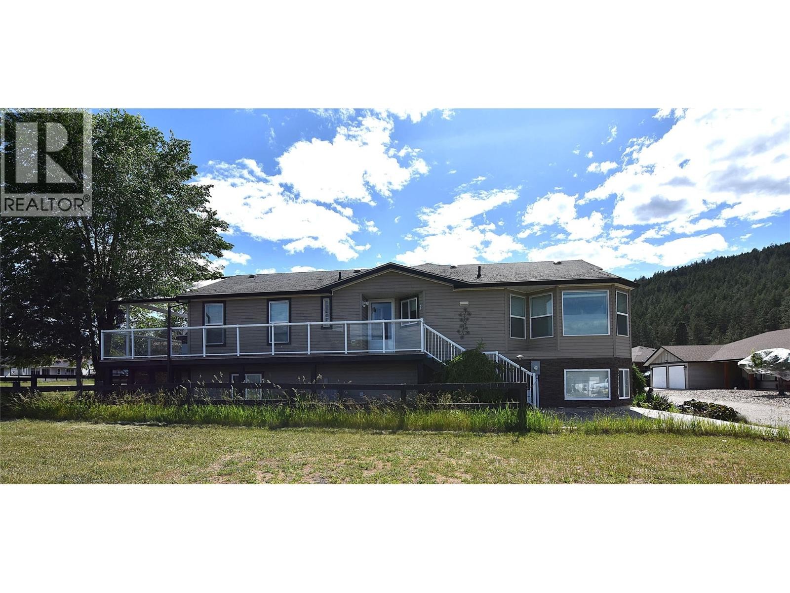 












635 636 Osprey Avenue

,
Vernon,




British Columbia
V1H2A1

