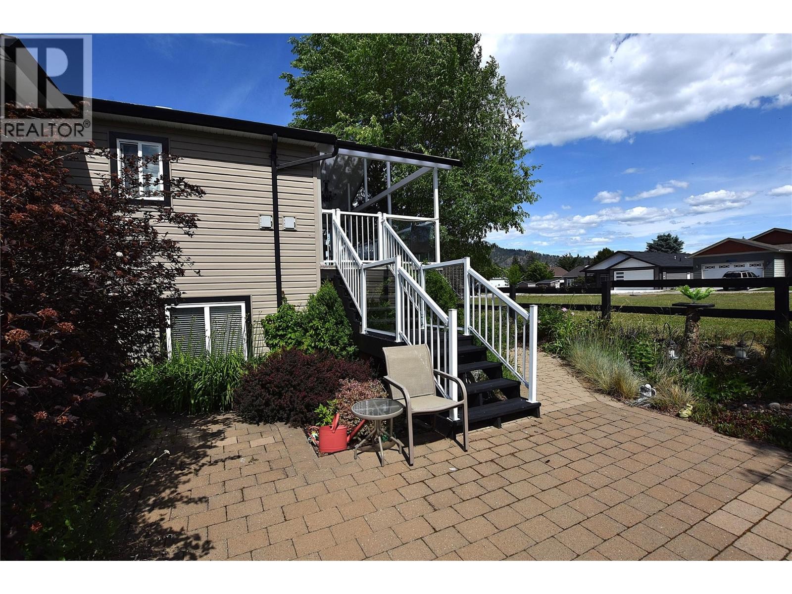 












635 636 Osprey Avenue

,
Vernon,




British Columbia
V1H2A1

