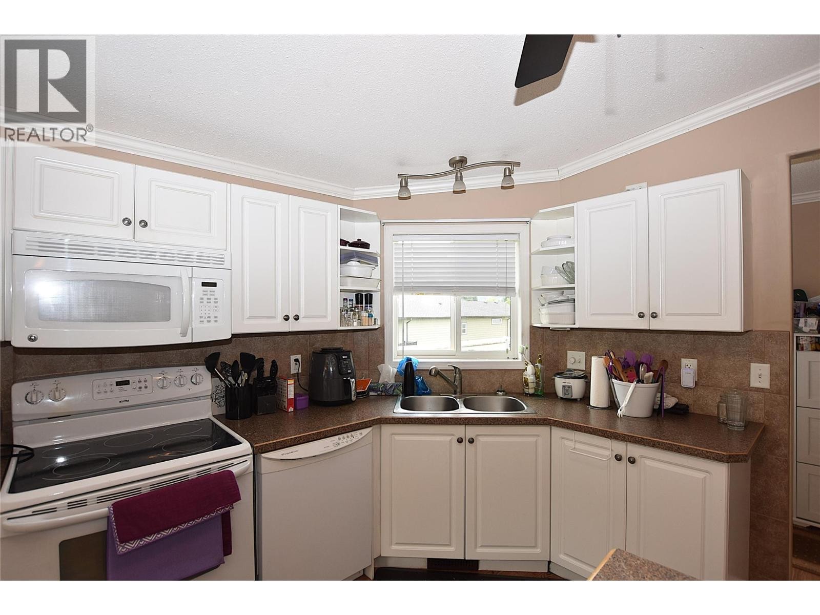 












635 636 Osprey Avenue

,
Vernon,




British Columbia
V1H2A1

