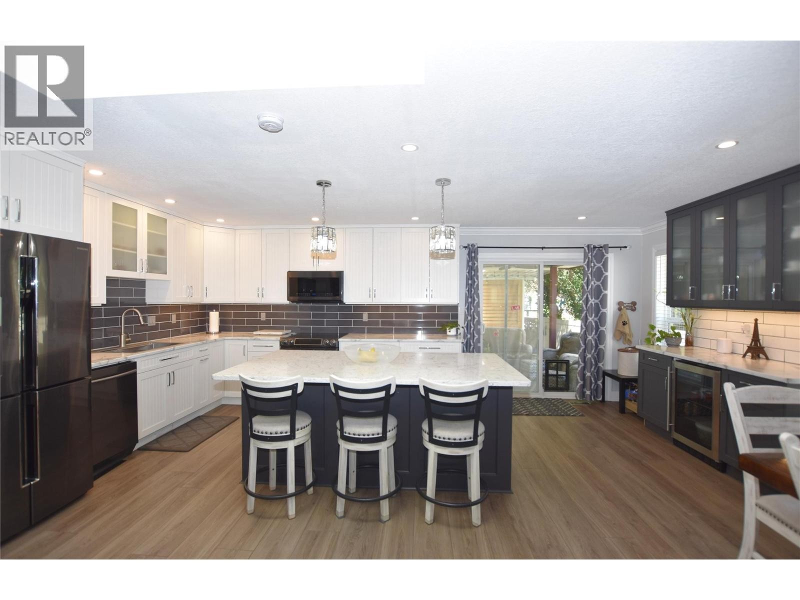 












562 Meadowlark Avenue

,
Vernon,




British Columbia
V1H2A1

