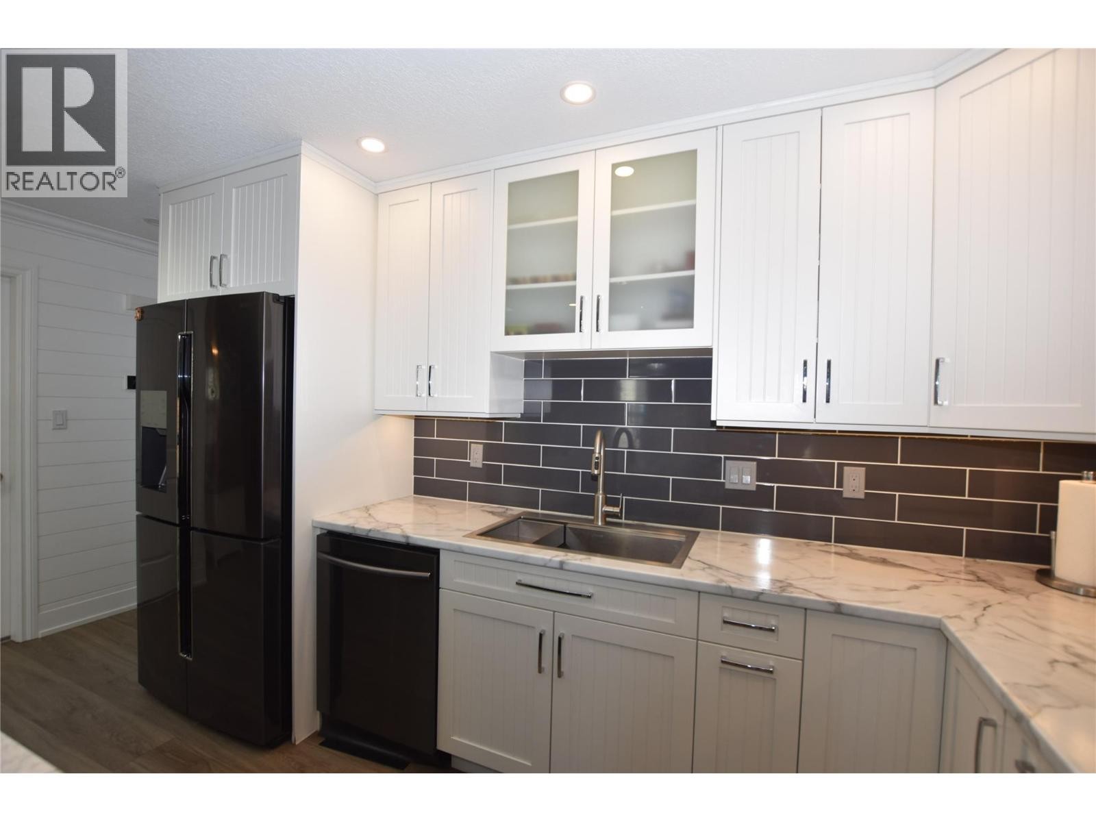 












562 Meadowlark Avenue

,
Vernon,




British Columbia
V1H2A1

