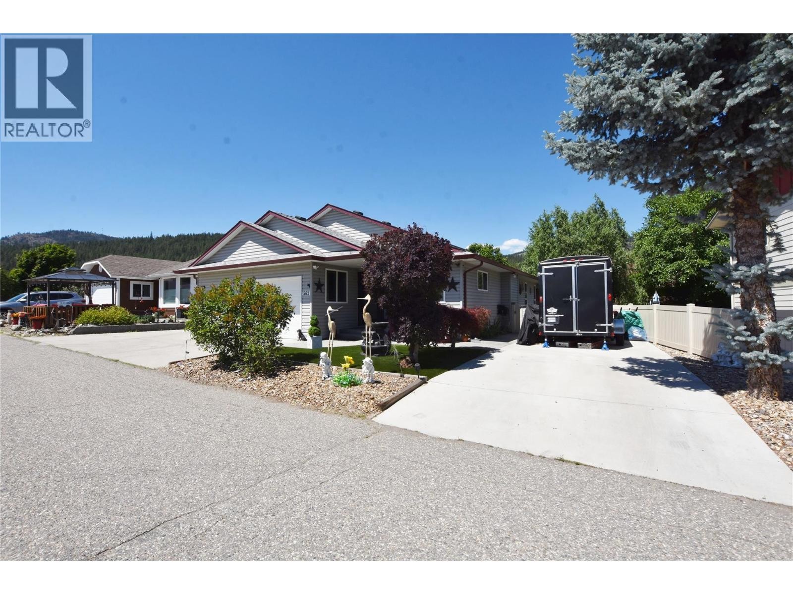 












562 Meadowlark Avenue

,
Vernon,




British Columbia
V1H2A1

