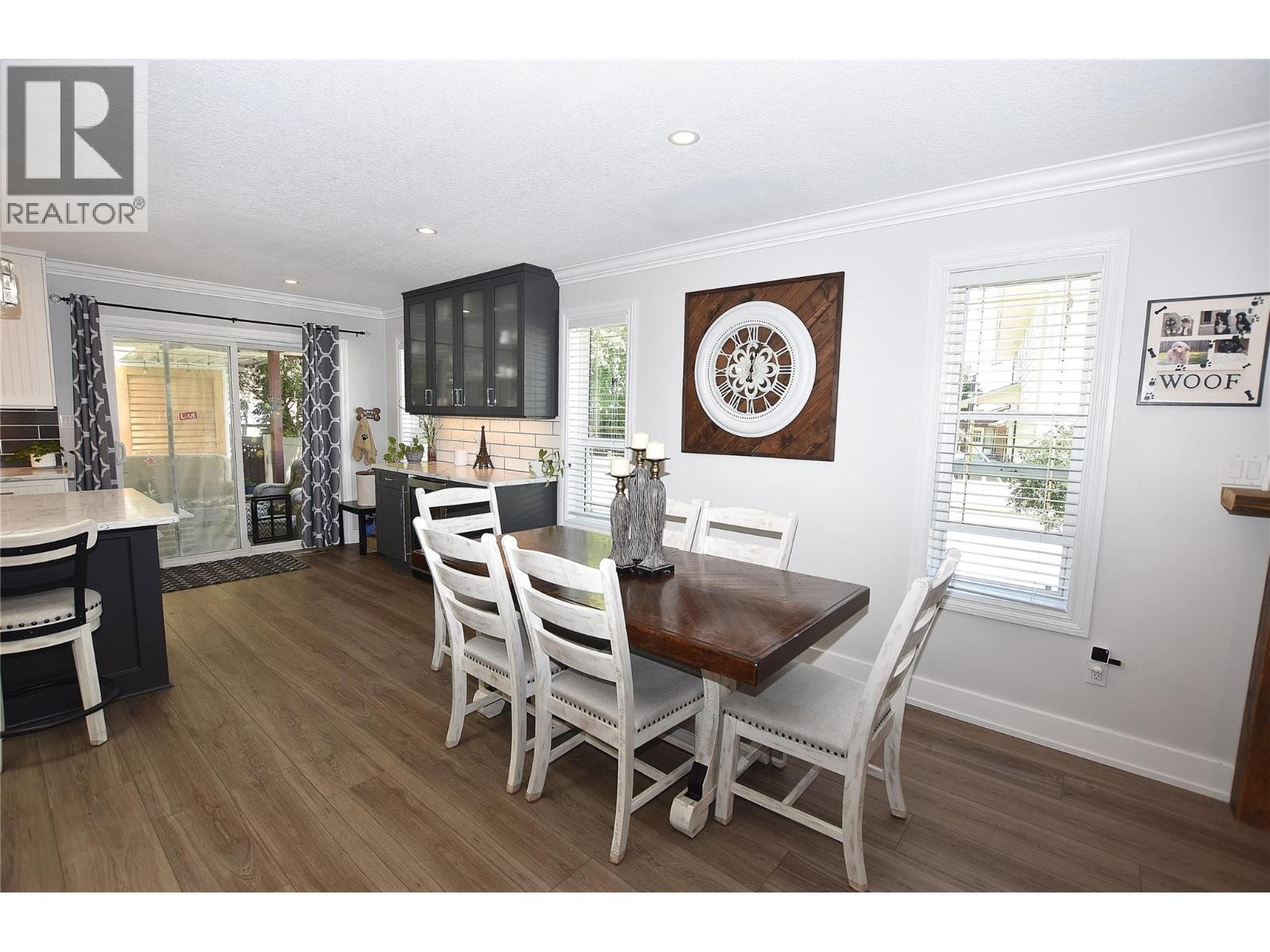 












562 Meadowlark Avenue

,
Vernon,




British Columbia
V1H2A1

