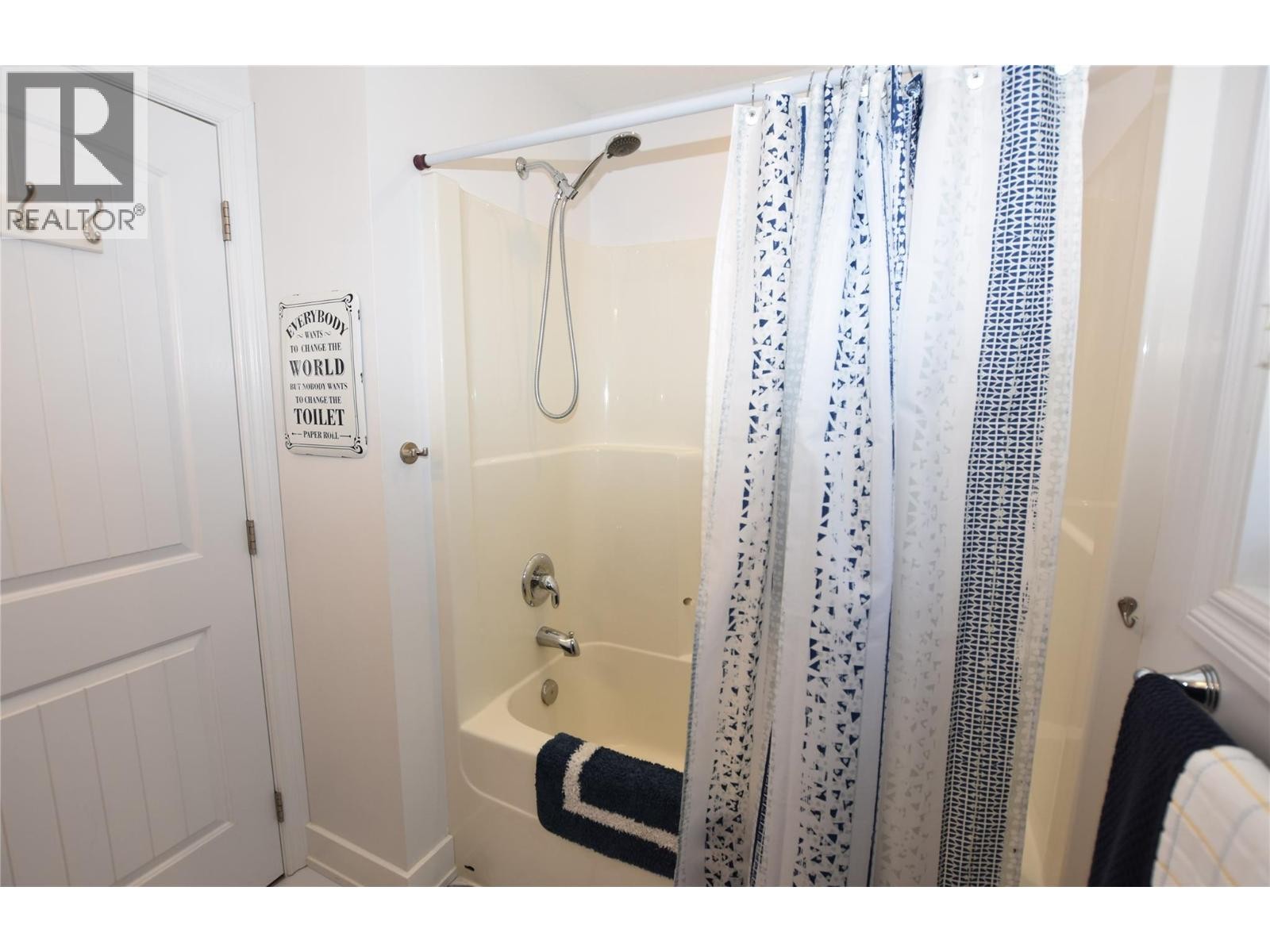 












562 Meadowlark Avenue

,
Vernon,




British Columbia
V1H2A1

