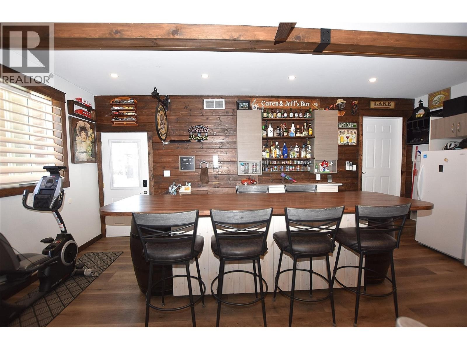 












562 Meadowlark Avenue

,
Vernon,




British Columbia
V1H2A1

