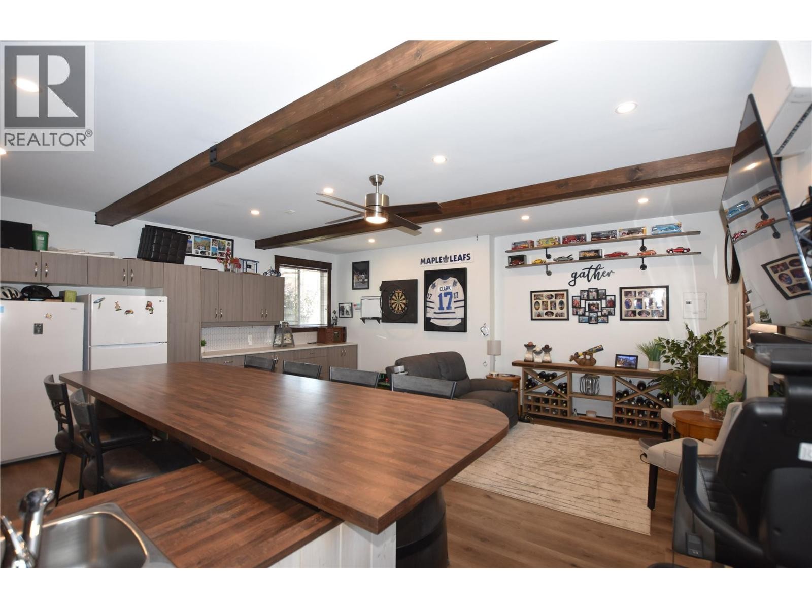 












562 Meadowlark Avenue

,
Vernon,




British Columbia
V1H2A1

