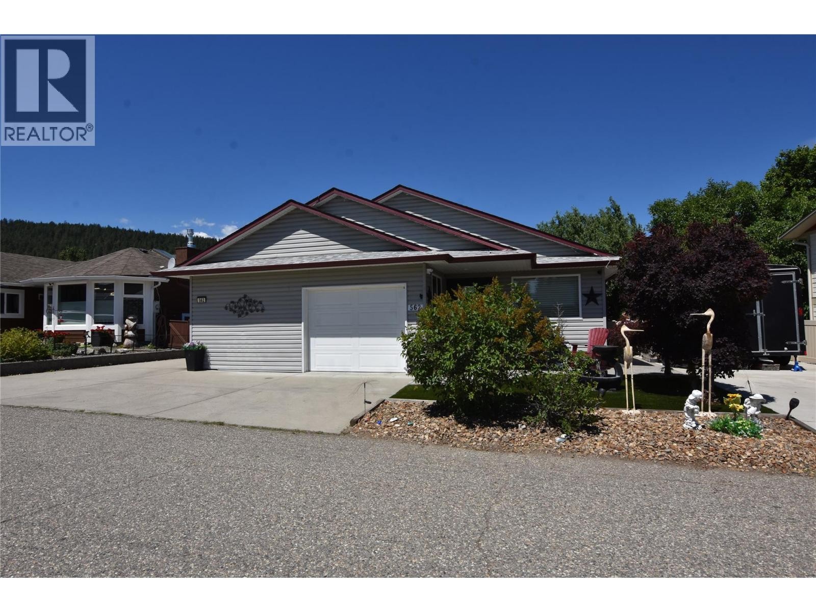 












562 Meadowlark Avenue

,
Vernon,




British Columbia
V1H2A1

