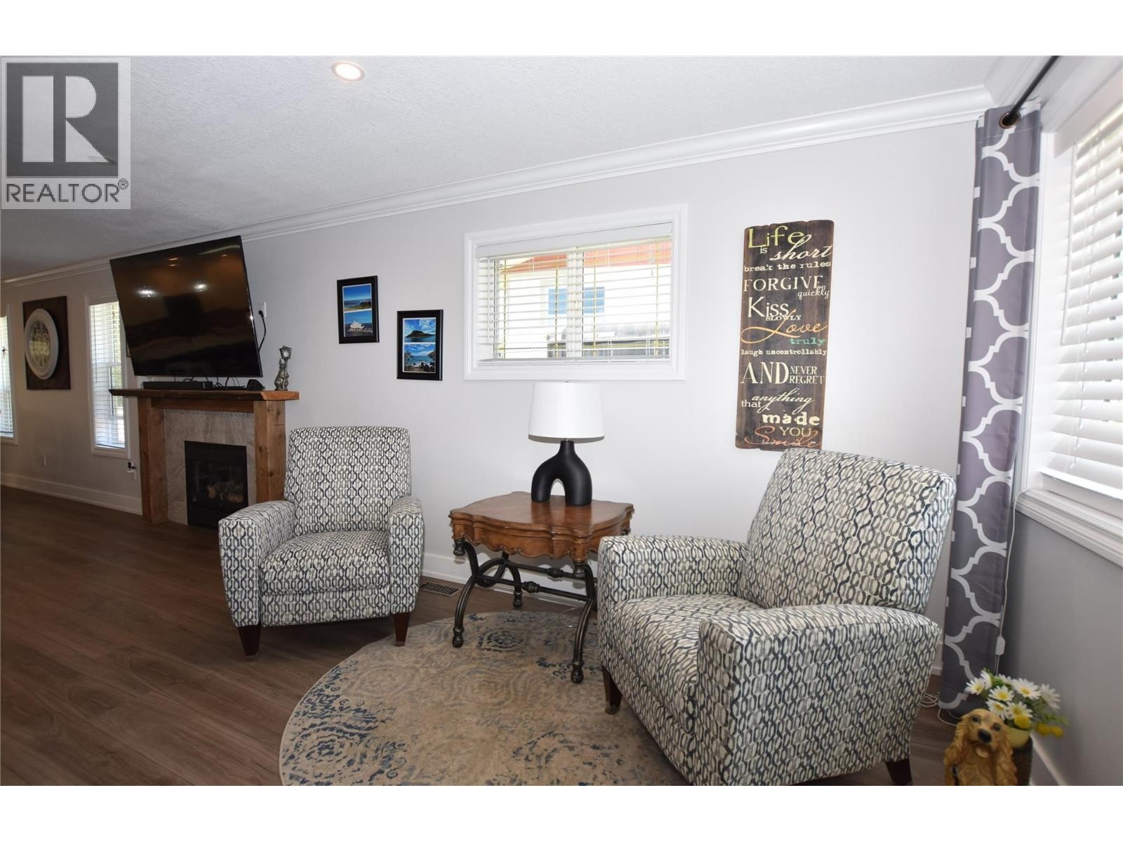 












562 Meadowlark Avenue

,
Vernon,




British Columbia
V1H2A1

