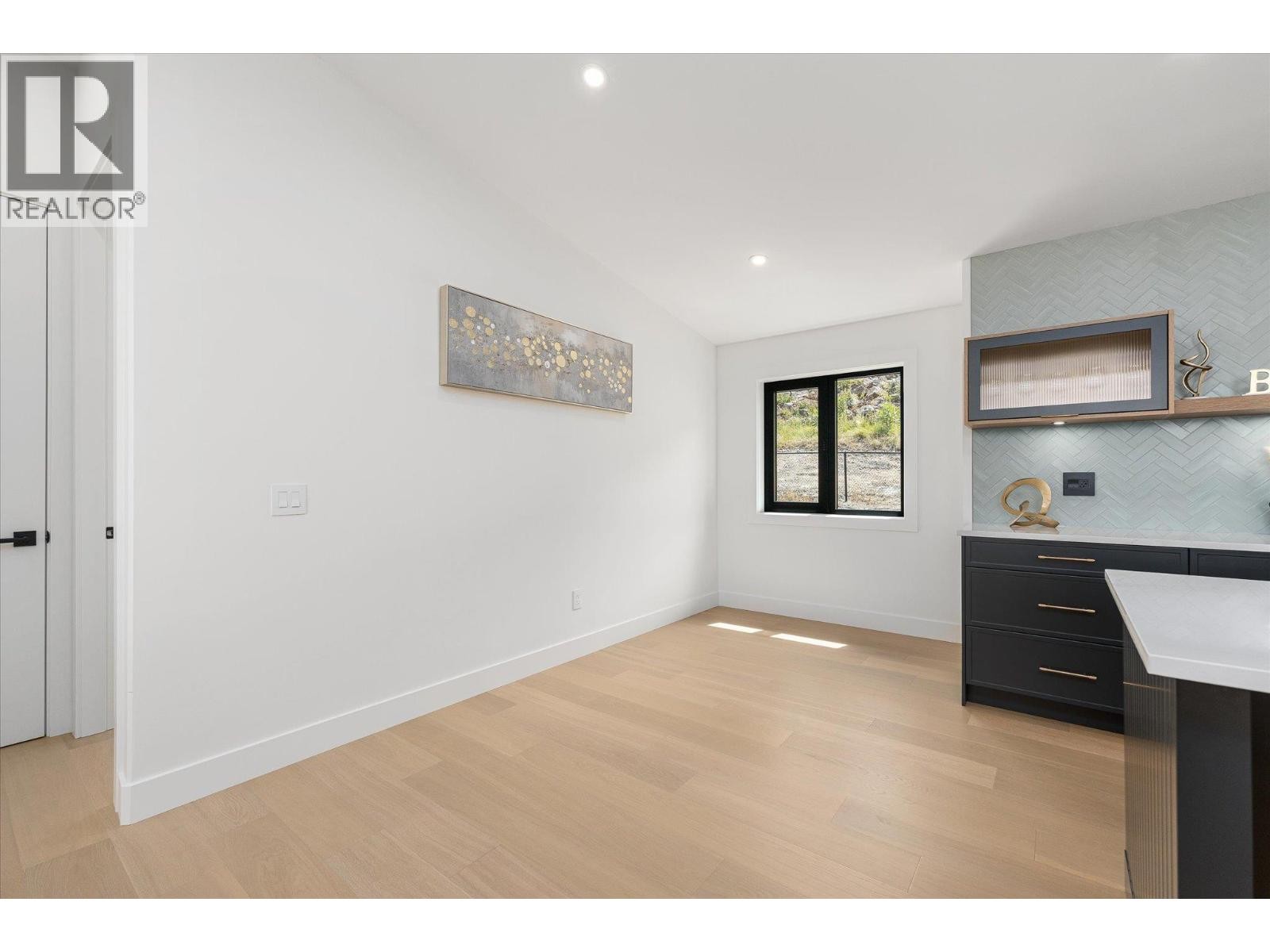 












245 Turnberry Street Lot# 8

,
Kelowna,




British Columbia
V1P0B1

