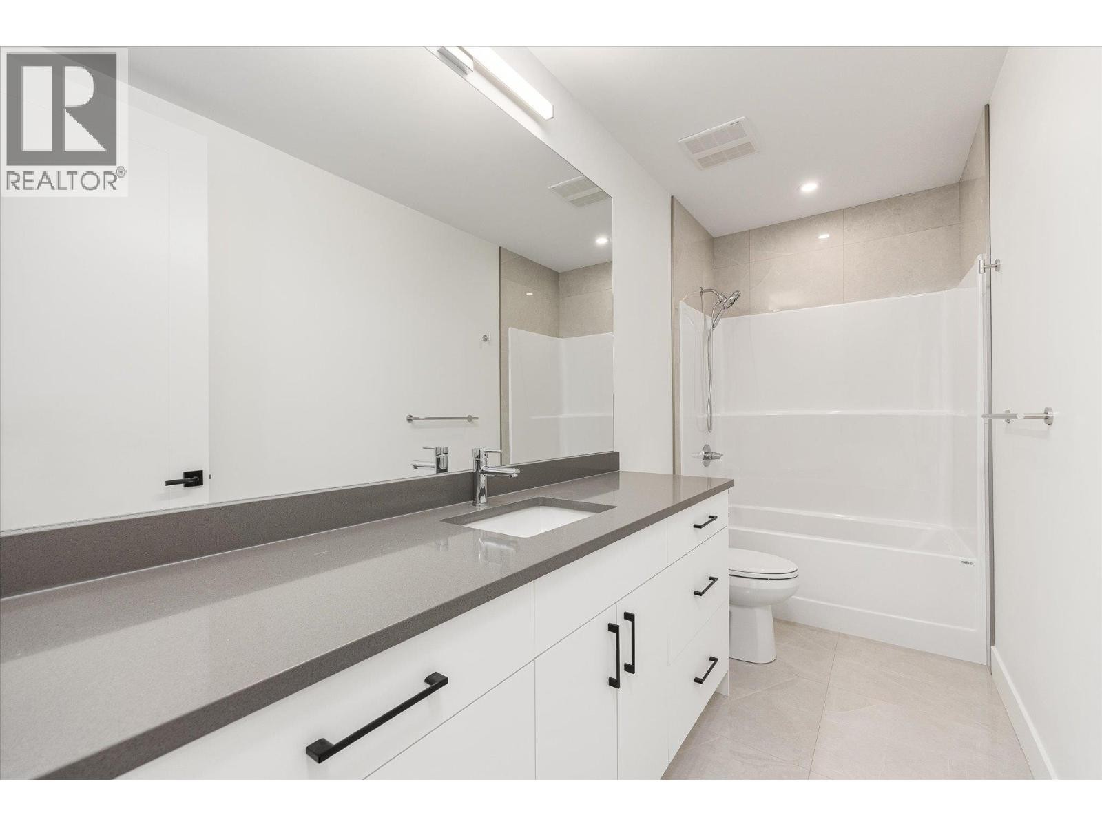 












245 Turnberry Street Lot# 8

,
Kelowna,




British Columbia
V1P0B1

