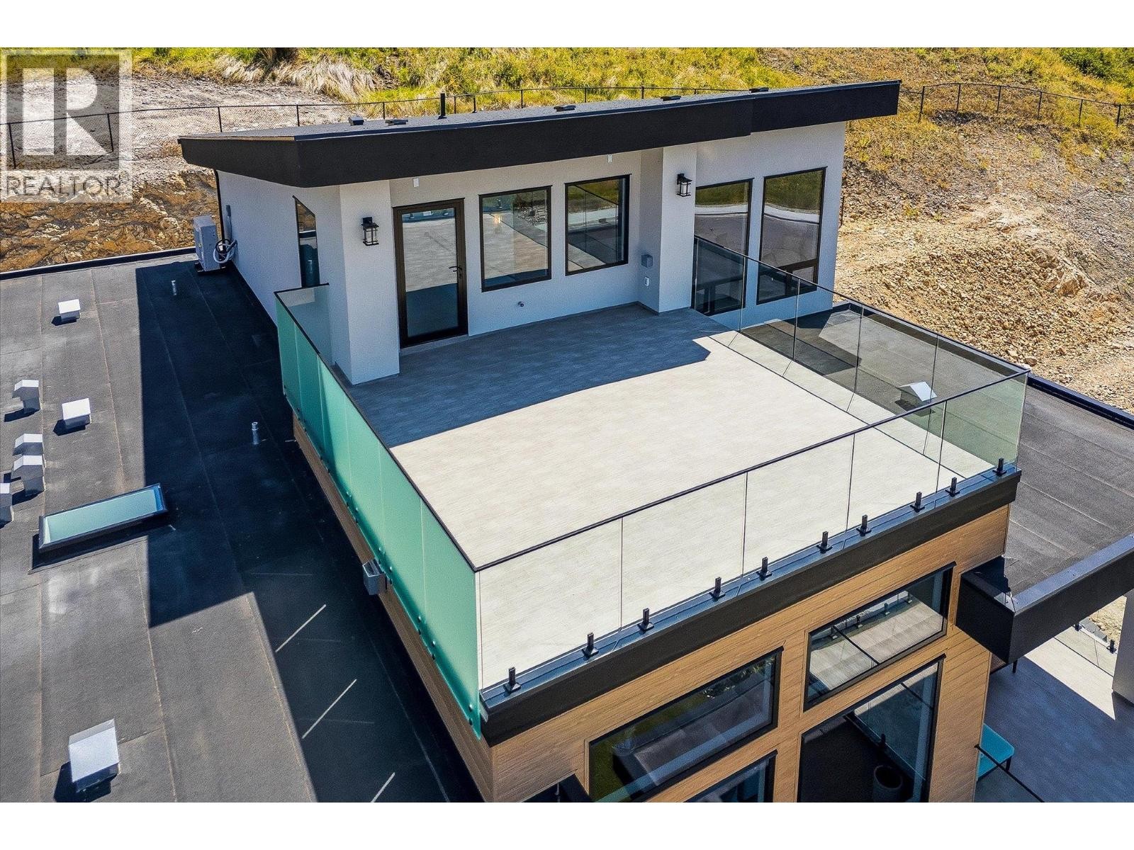 












245 Turnberry Street Lot# 8

,
Kelowna,




British Columbia
V1P0B1

