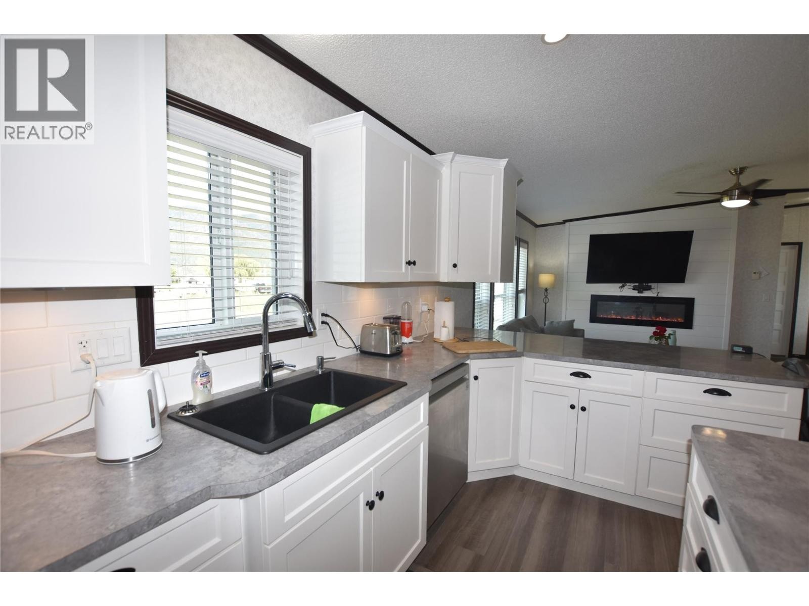 












67 Antoine Road Unit# 116

,
Vernon,







British Columbia
V1H2A3

