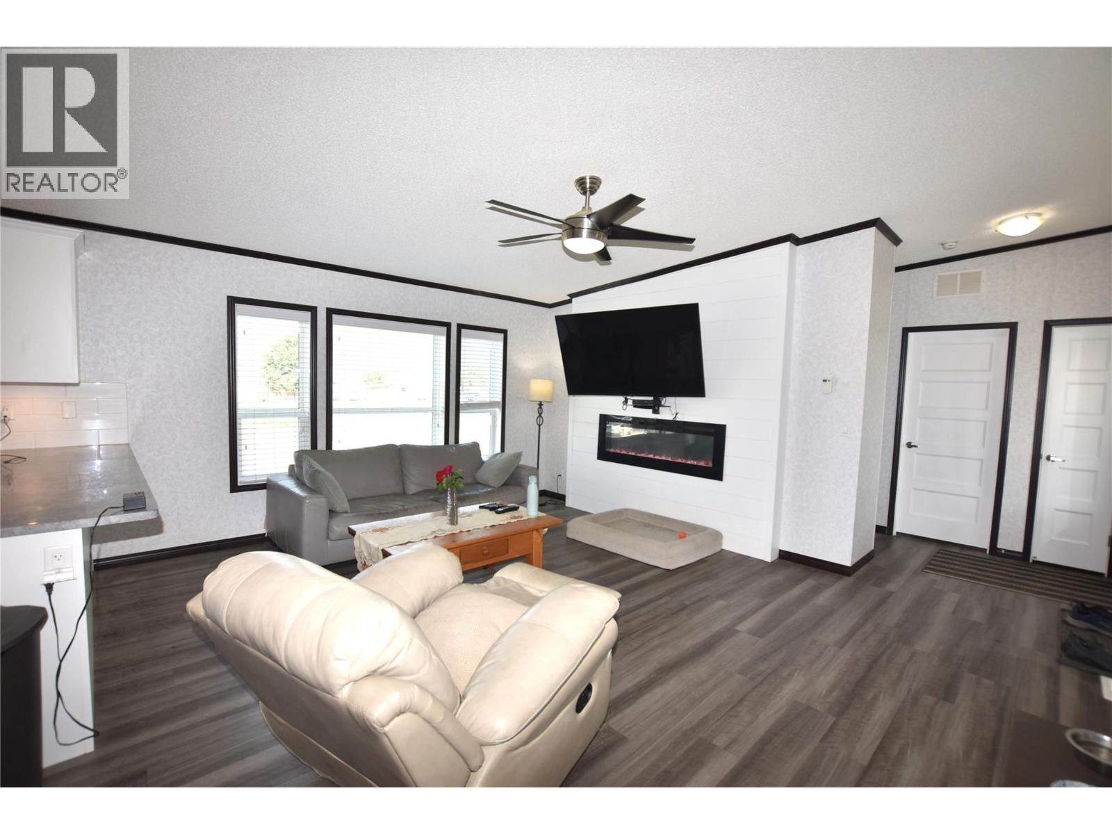 












67 Antoine Road Unit# 116

,
Vernon,







British Columbia
V1H2A3

