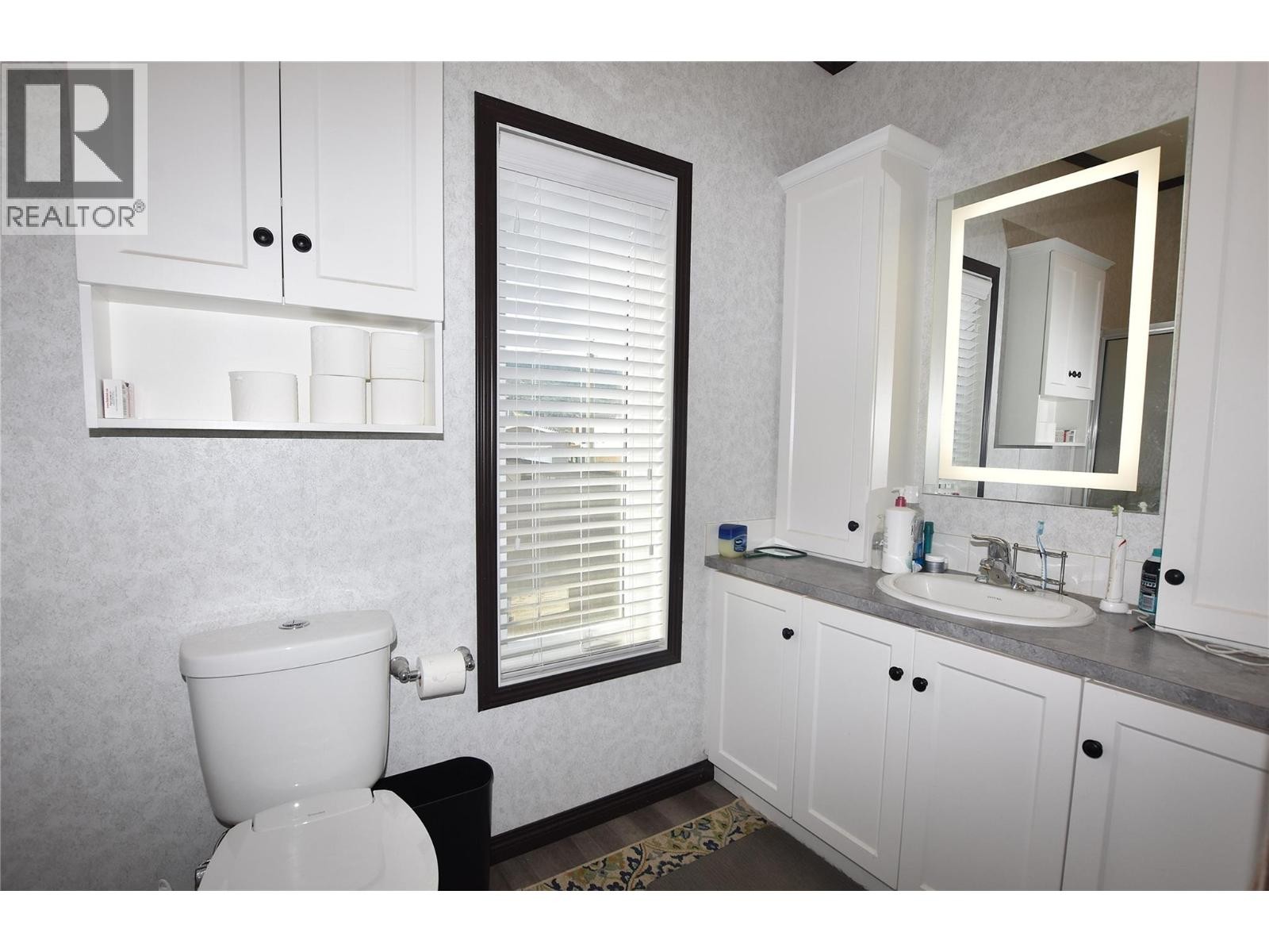 












67 Antoine Road Unit# 116

,
Vernon,







British Columbia
V1H2A3


