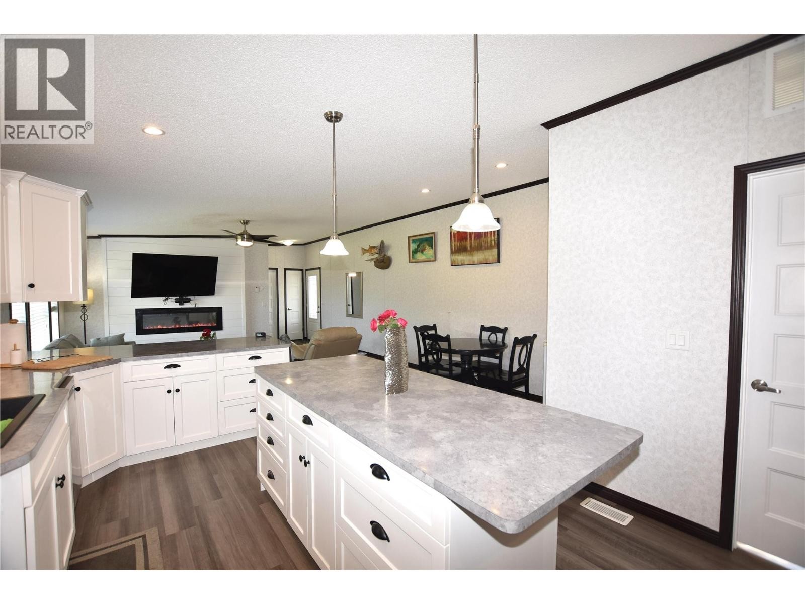 












67 Antoine Road Unit# 116

,
Vernon,







British Columbia
V1H2A3

