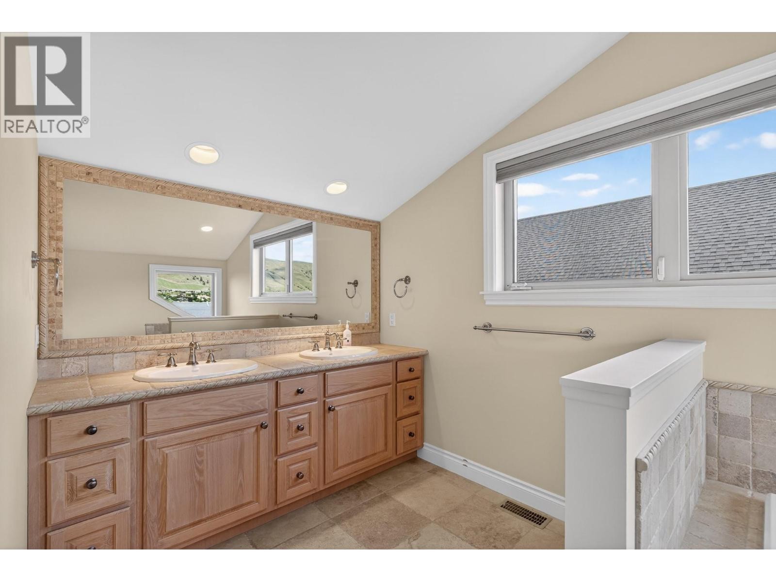 












7769 Okanagan Landing Road Unit# 7

,
Vernon,




British Columbia
V1H1V9

