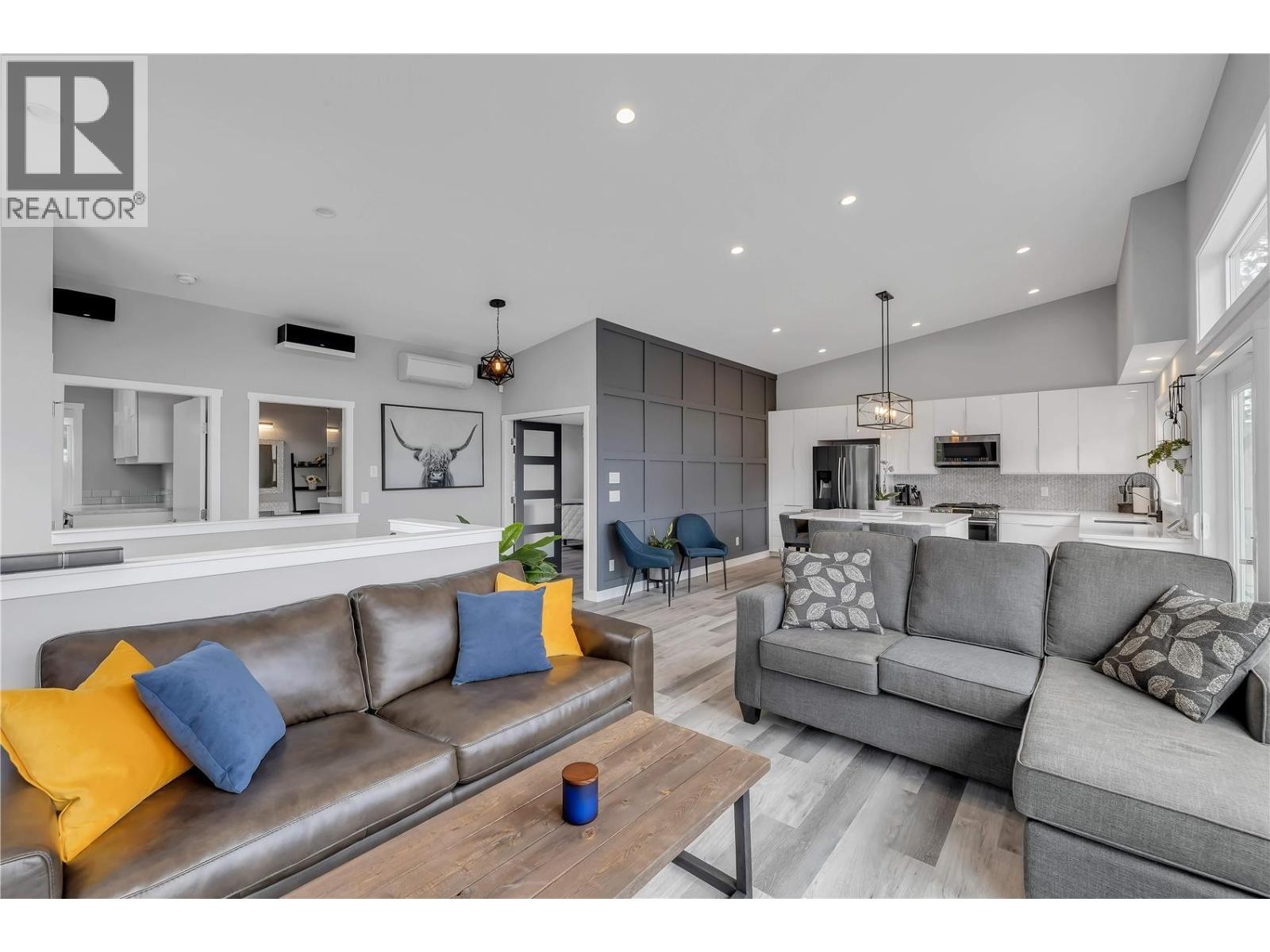 












7210 Dunwaters Road

,
Kelowna,




British Columbia
V1Z3W5

