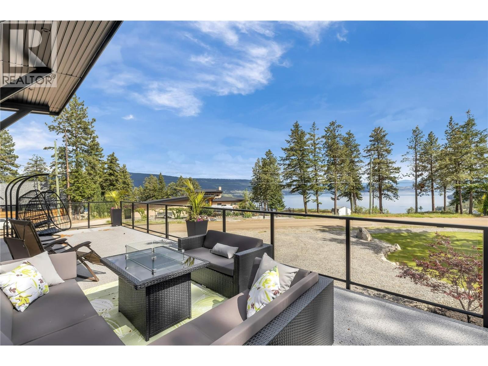 












7210 Dunwaters Road

,
Kelowna,




British Columbia
V1Z3W5

