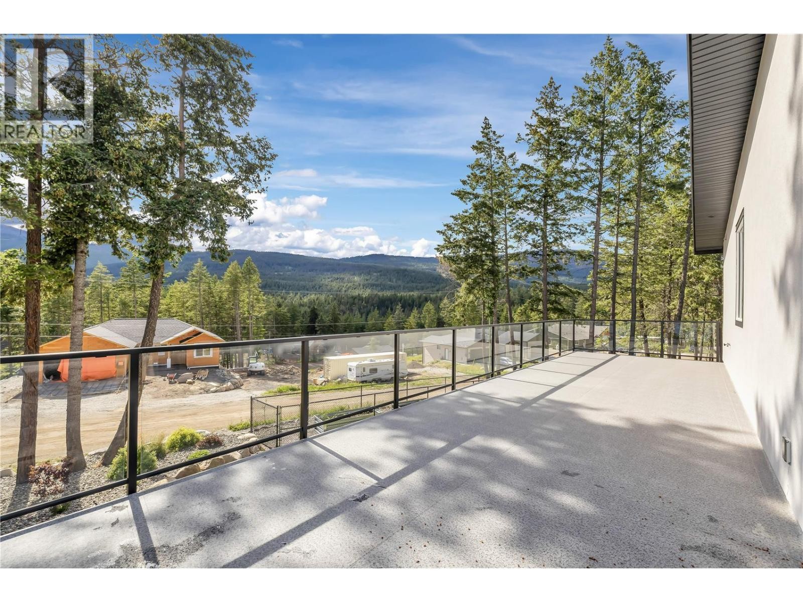 












7210 Dunwaters Road

,
Kelowna,




British Columbia
V1Z3W5

