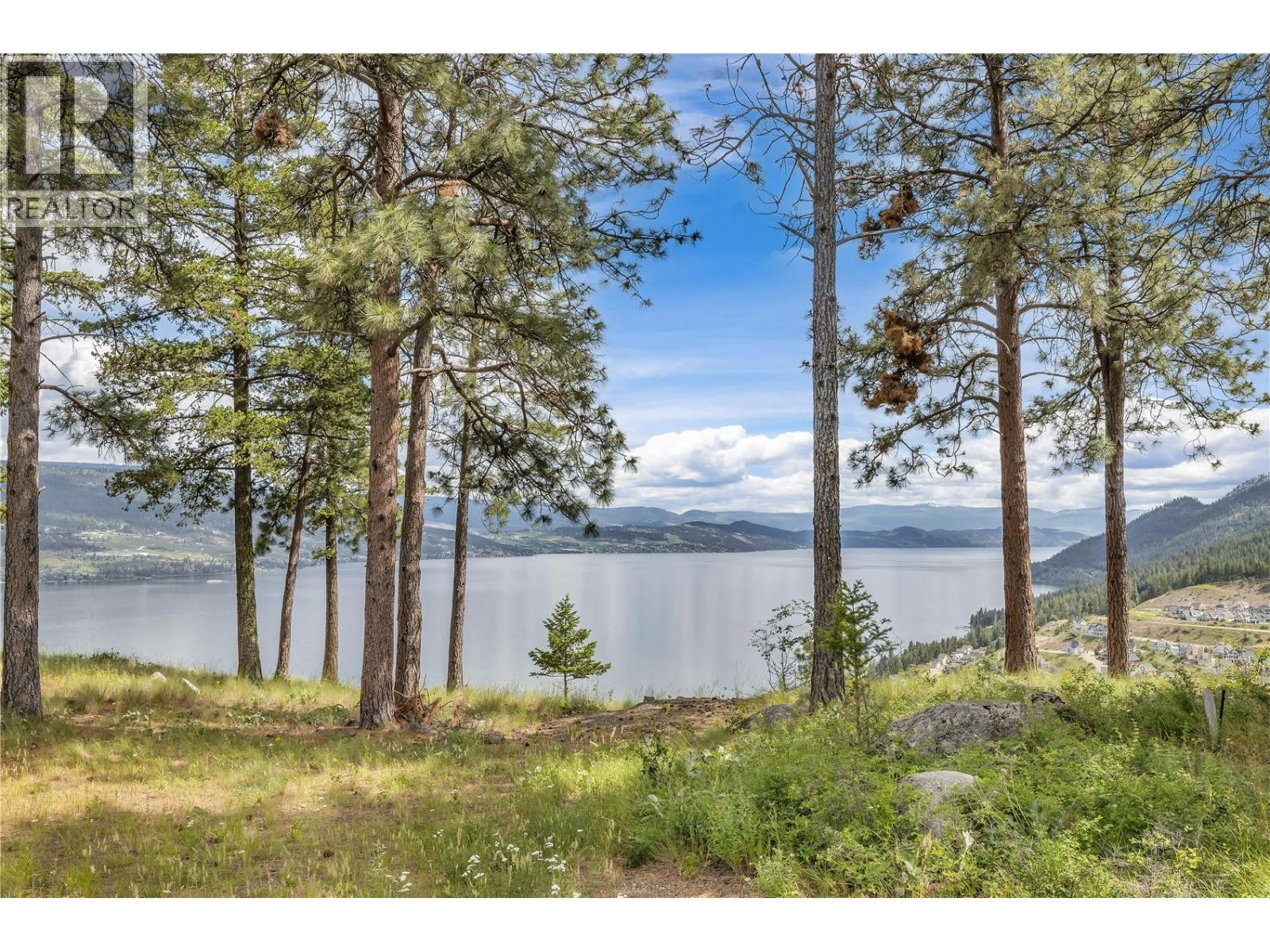












7210 Dunwaters Road

,
Kelowna,




British Columbia
V1Z3W5

