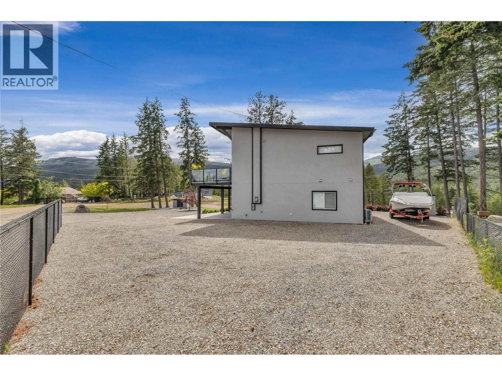 












7210 Dunwaters Road

,
Kelowna,




British Columbia
V1Z3W5

