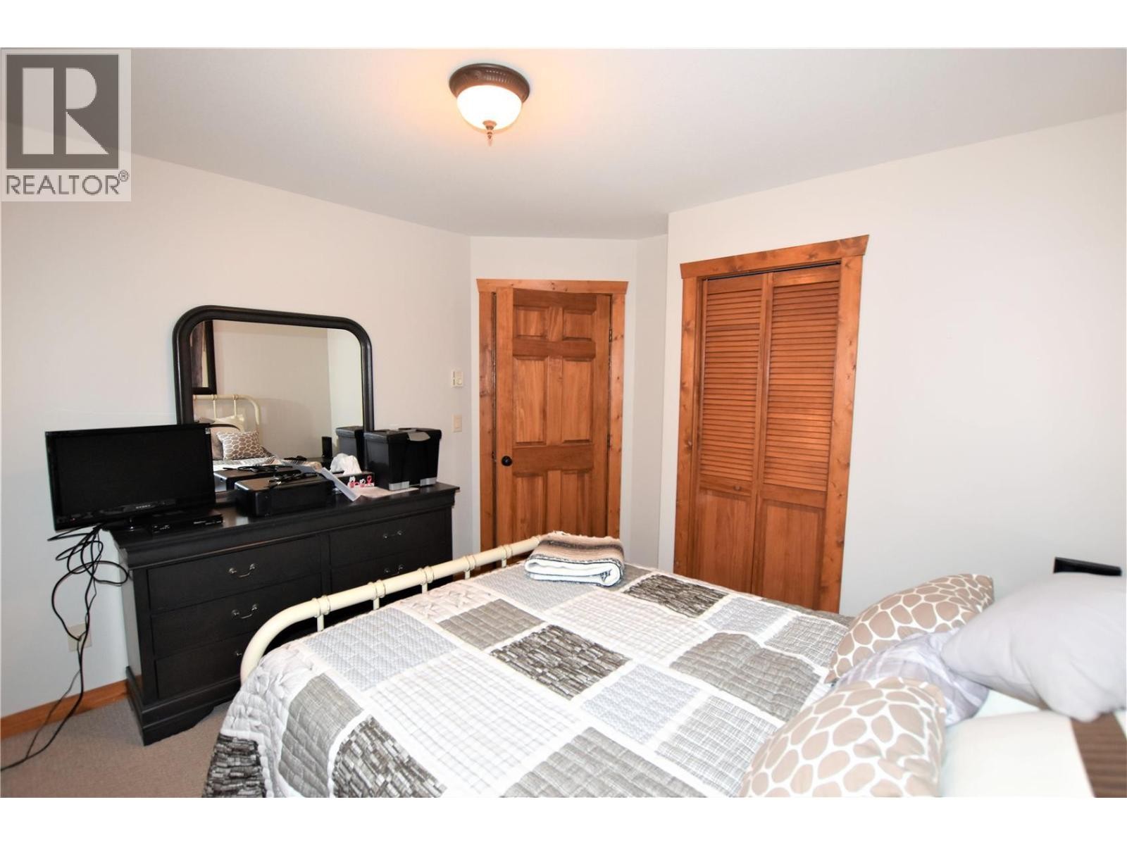 












121 Deer Street

,
Vernon,




British Columbia
V1H2A1

