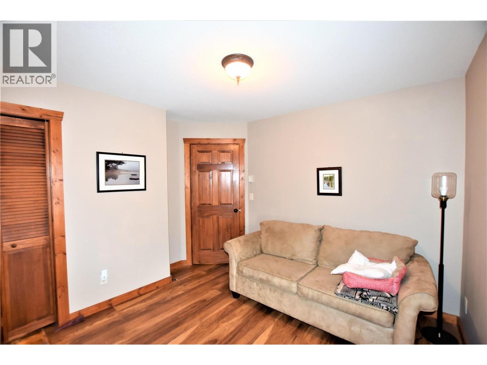 












121 Deer Street

,
Vernon,




British Columbia
V1H2A1

