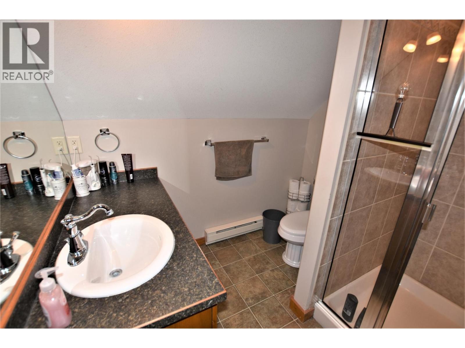 












121 Deer Street

,
Vernon,




British Columbia
V1H2A1

