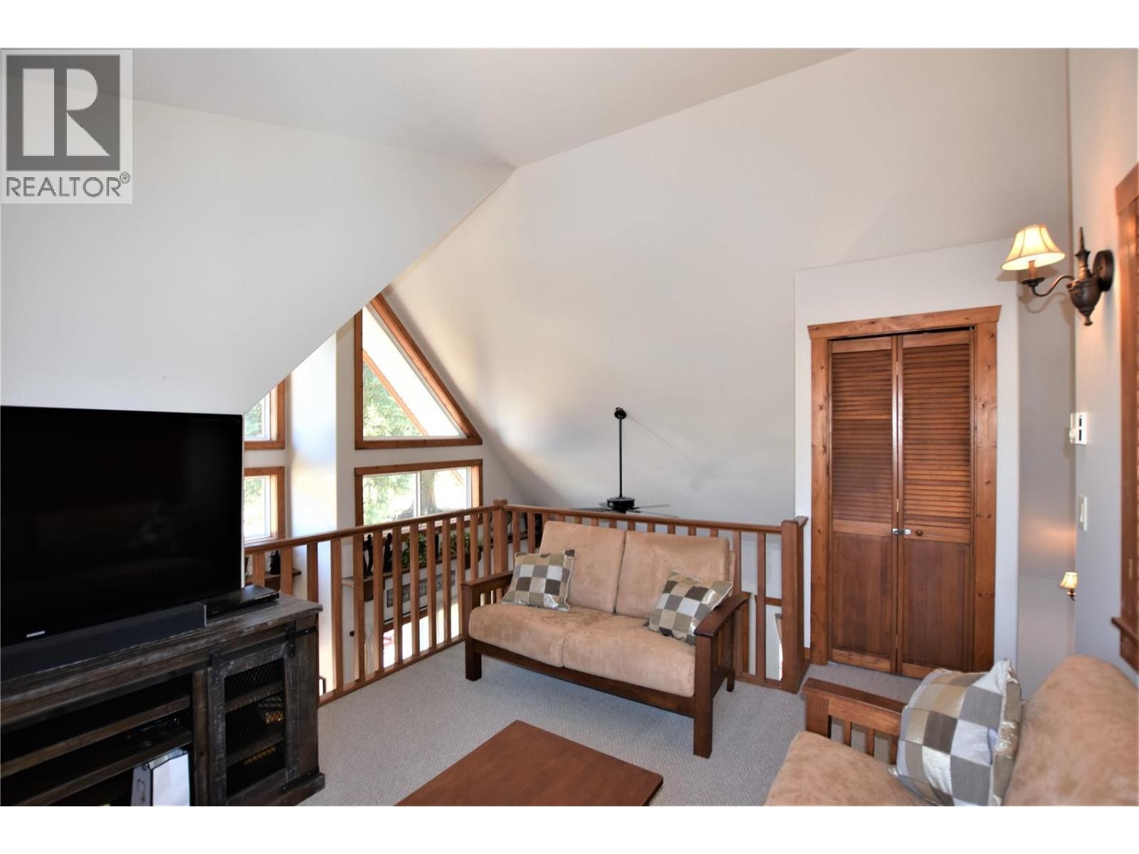 












121 Deer Street

,
Vernon,




British Columbia
V1H2A1

