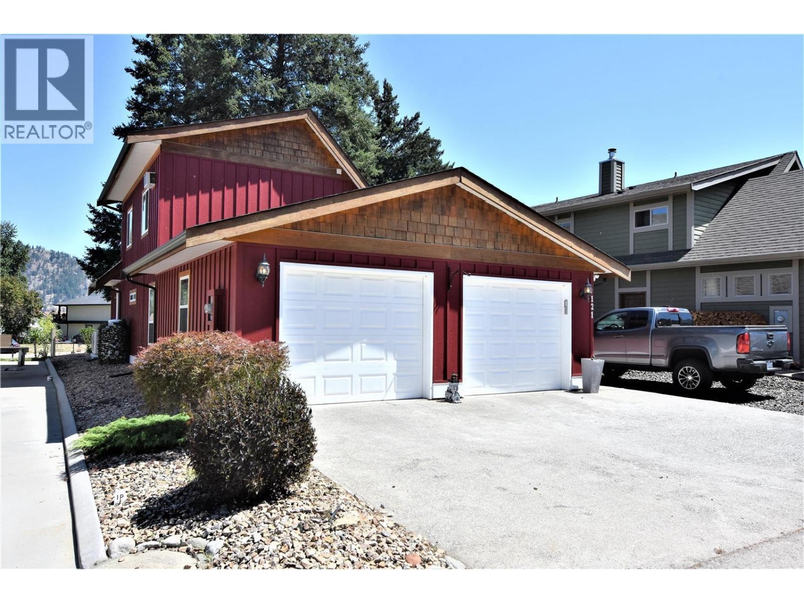 












121 Deer Street

,
Vernon,




British Columbia
V1H2A1

