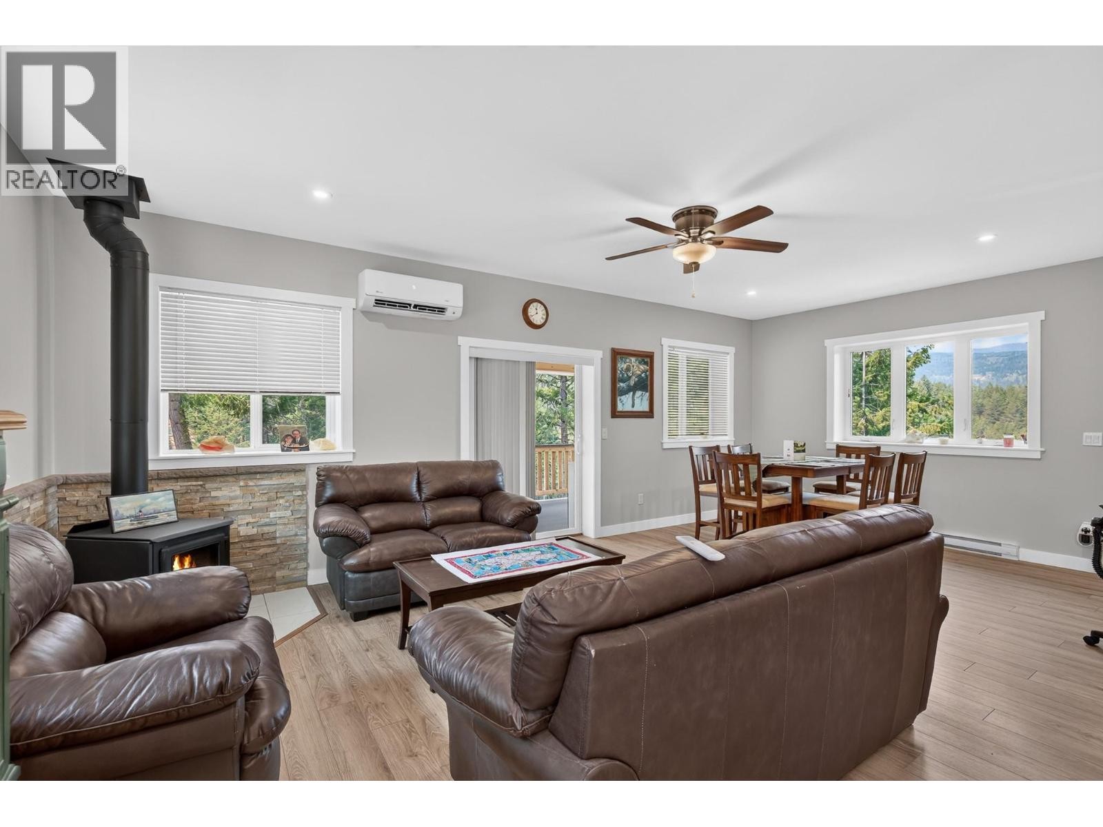 












10818 Westshore Road

,
Vernon,




British Columbia
V1H2C3

