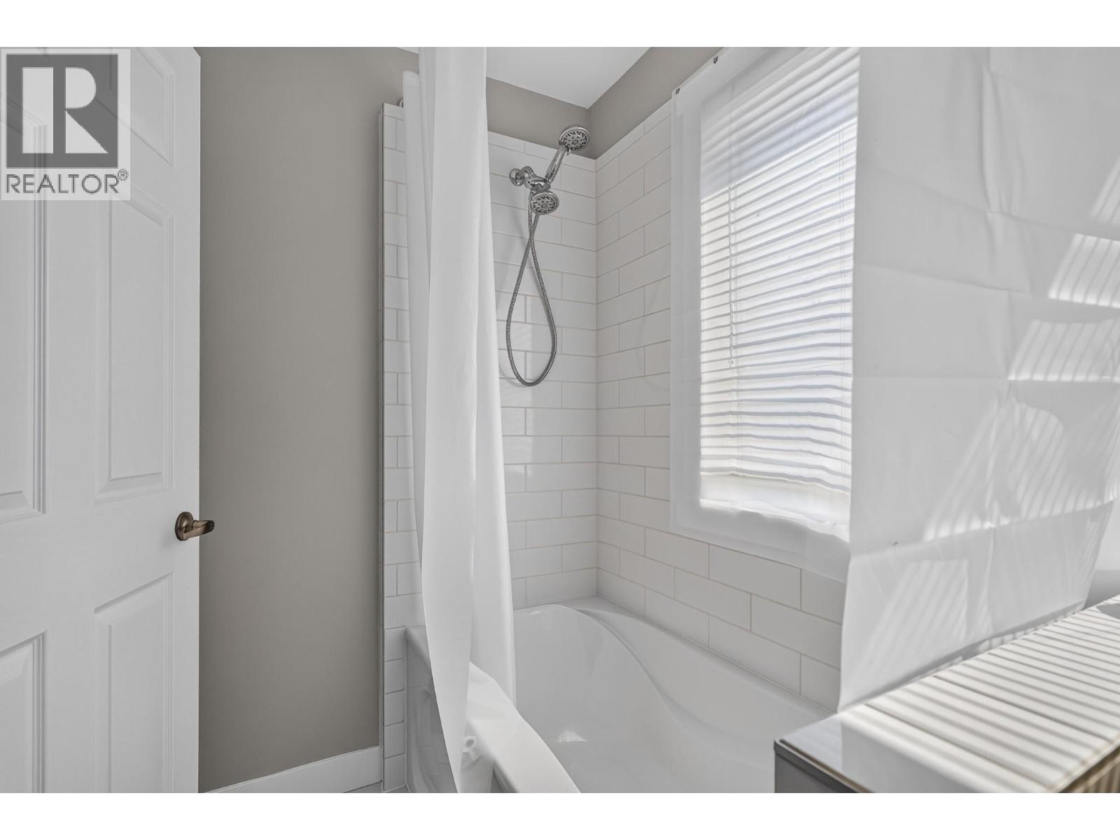 












10818 Westshore Road

,
Vernon,




British Columbia
V1H2C3

