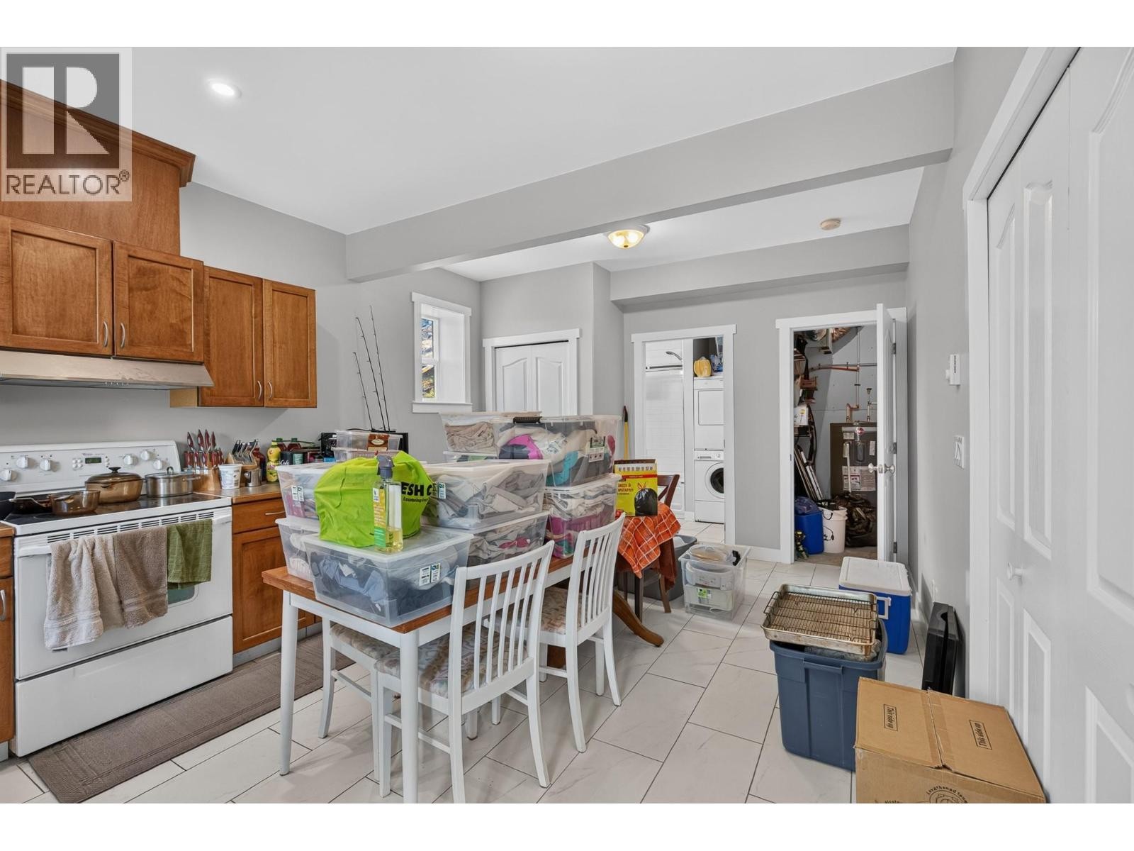 












10818 Westshore Road

,
Vernon,




British Columbia
V1H2C3

