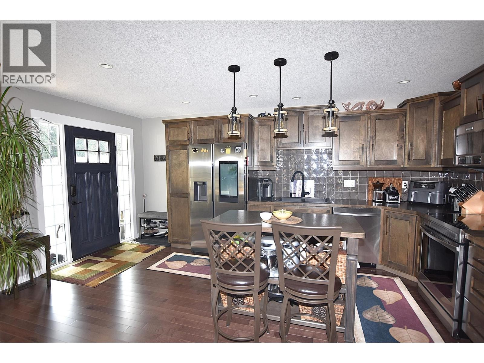 












535 Loon Avenue

,
Vernon,




British Columbia
V1H2A1

