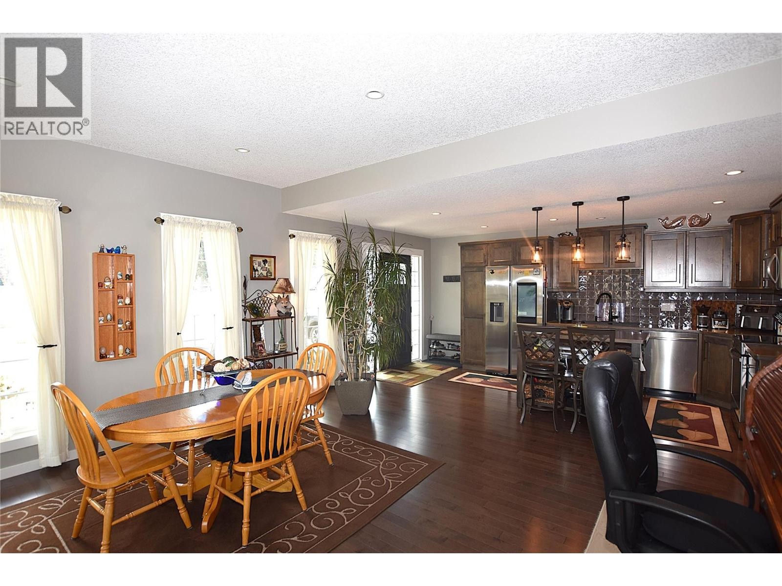 












535 Loon Avenue

,
Vernon,




British Columbia
V1H2A1

