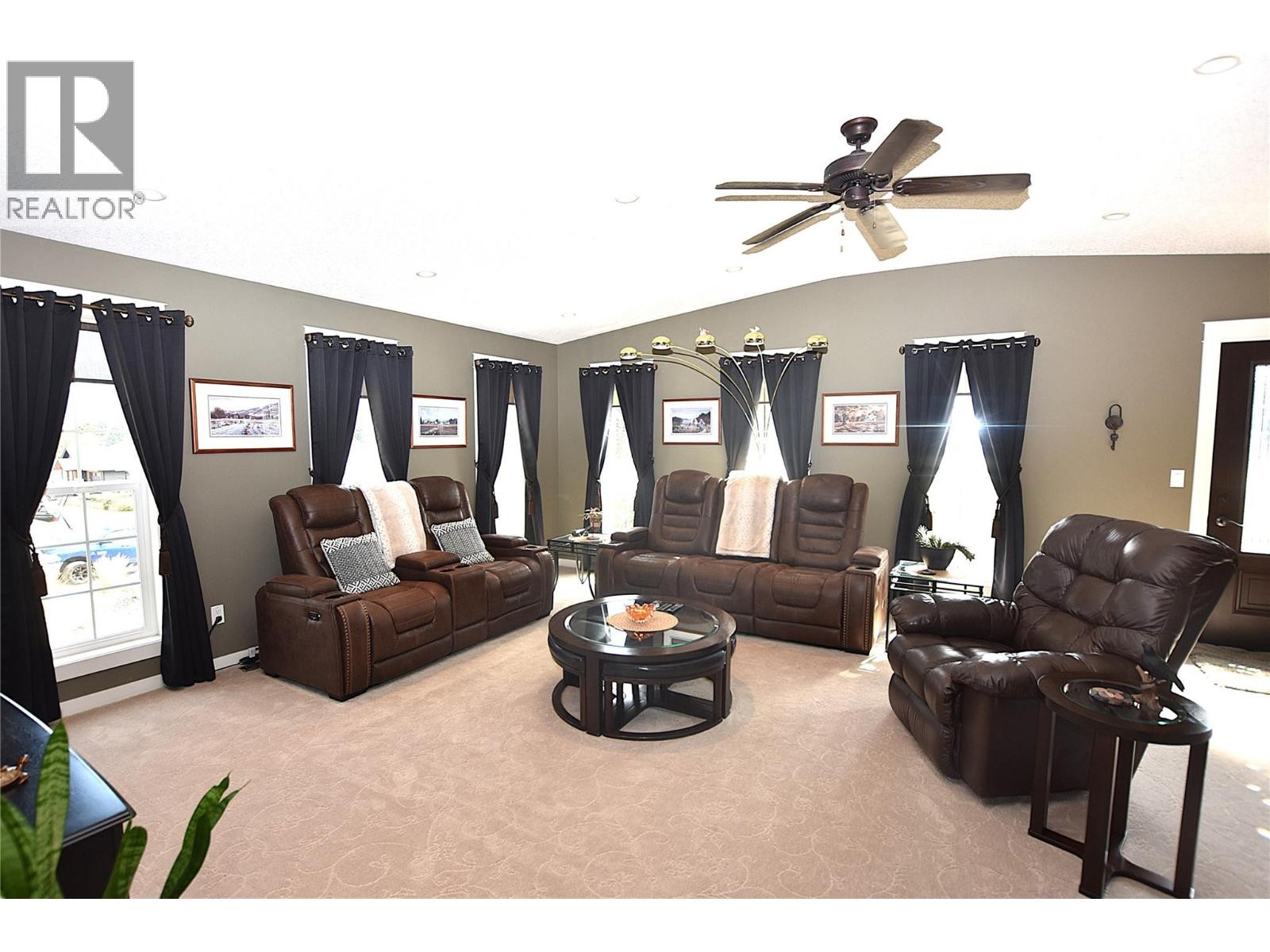












535 Loon Avenue

,
Vernon,




British Columbia
V1H2A1

