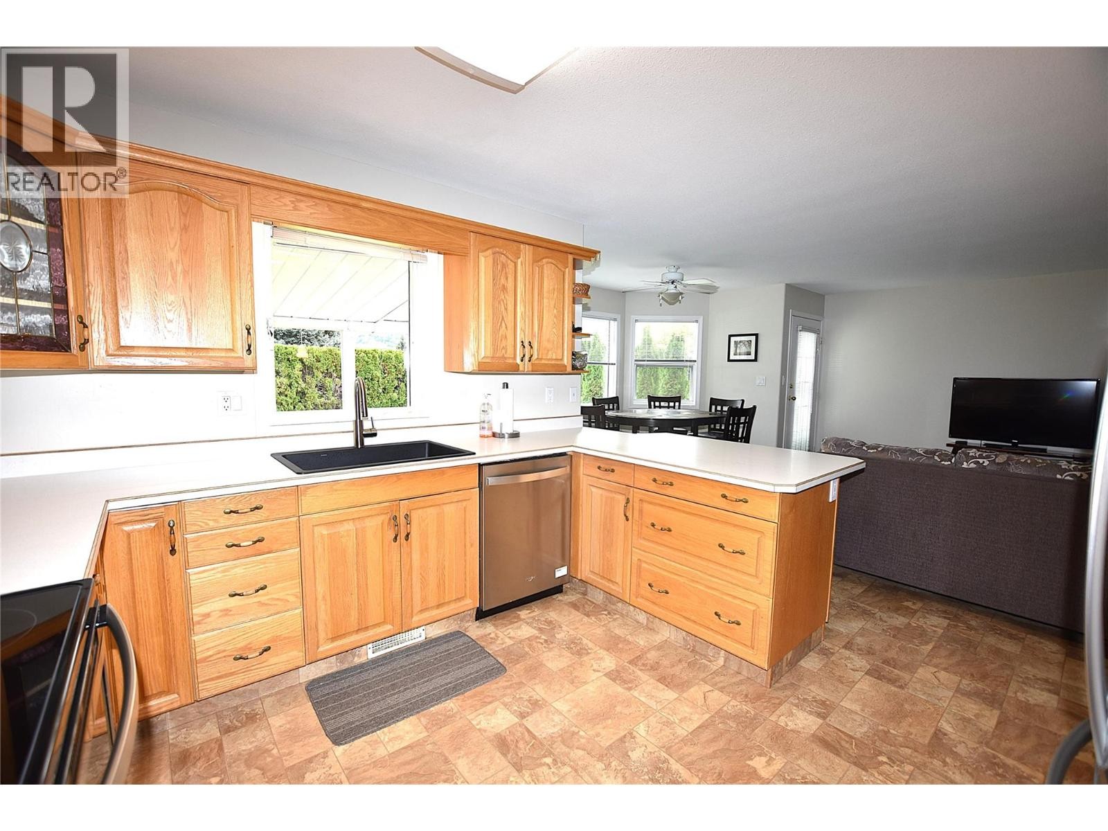 












415 4 Street

,
Vernon,




British Columbia
V1H1Z1

