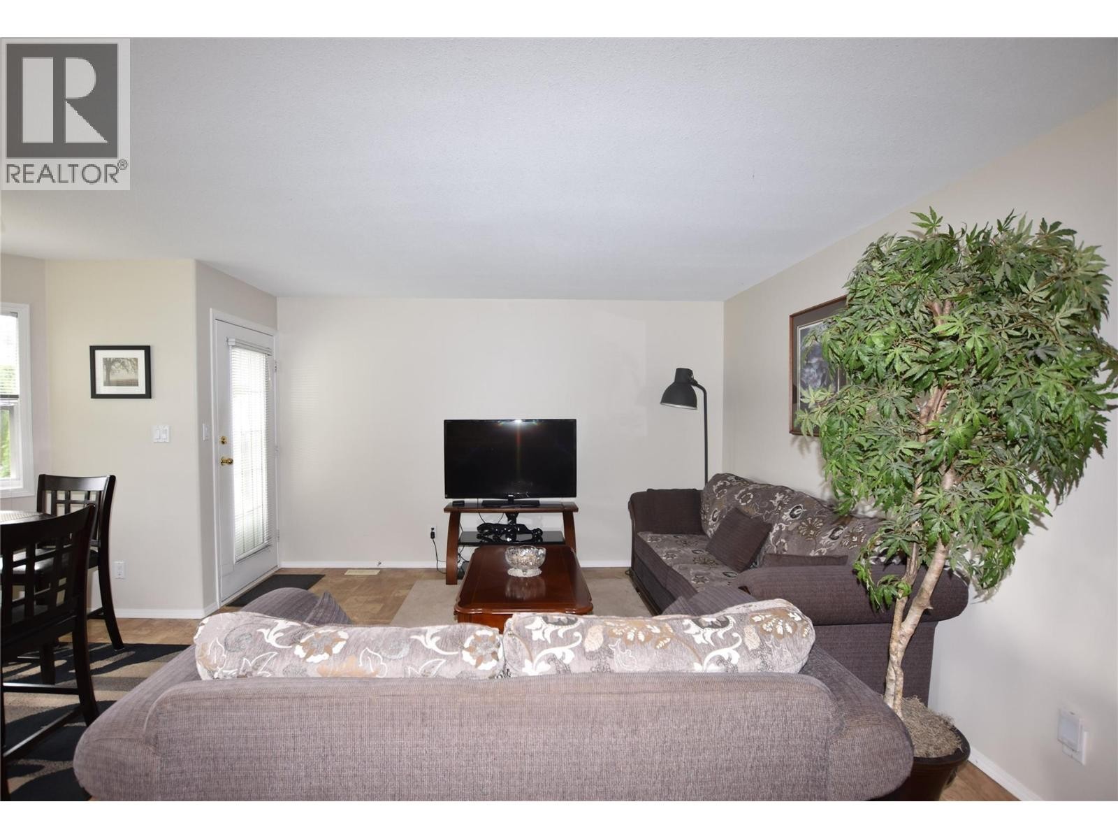 












415 4 Street

,
Vernon,




British Columbia
V1H1Z1

