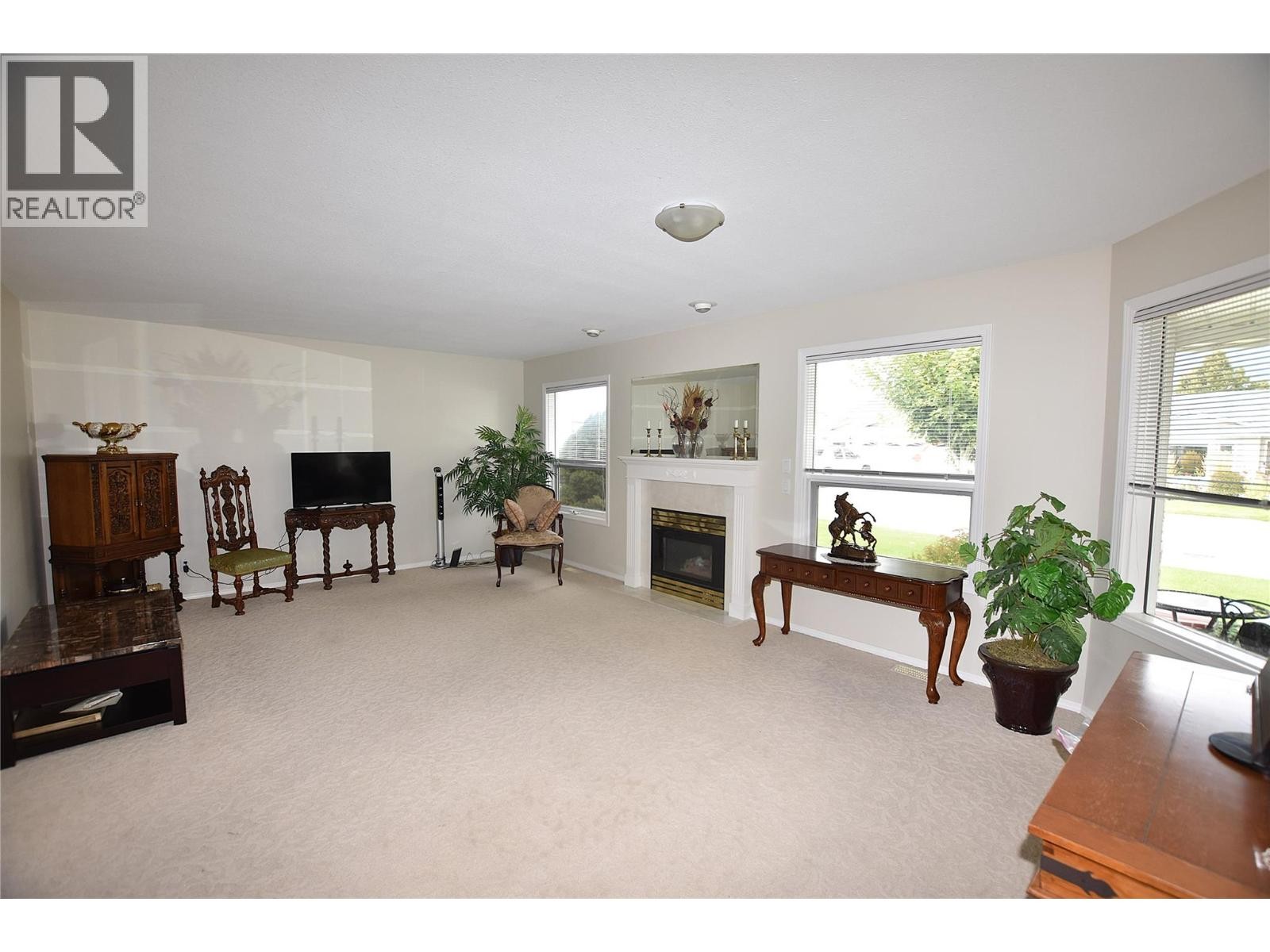 












415 4 Street

,
Vernon,




British Columbia
V1H1Z1

