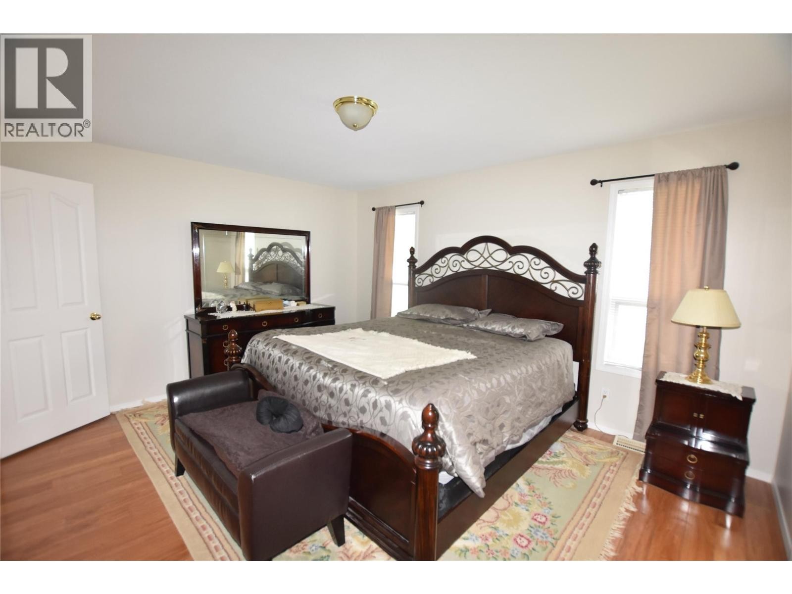 












415 4 Street

,
Vernon,




British Columbia
V1H1Z1

