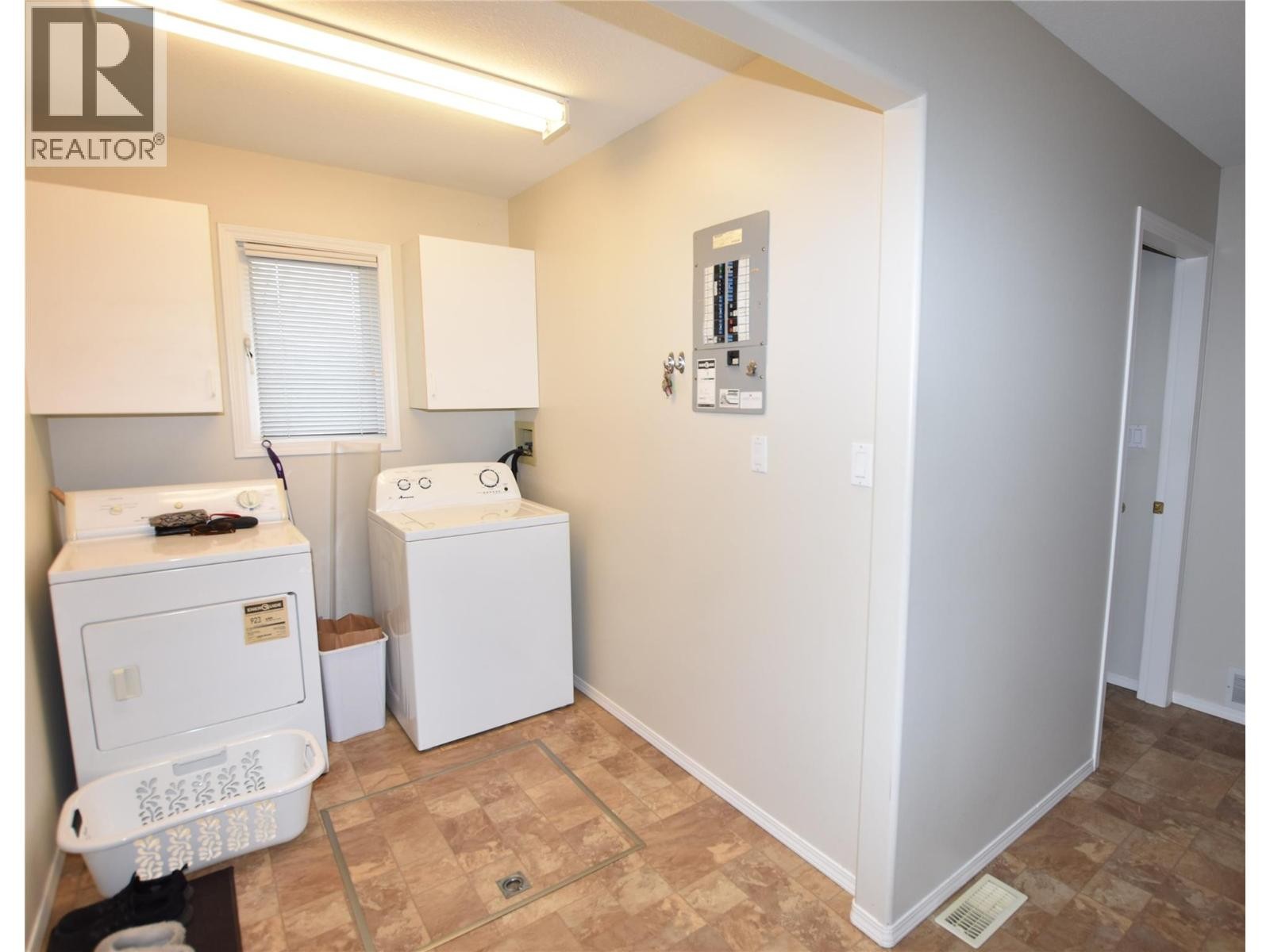 












415 4 Street

,
Vernon,




British Columbia
V1H1Z1

