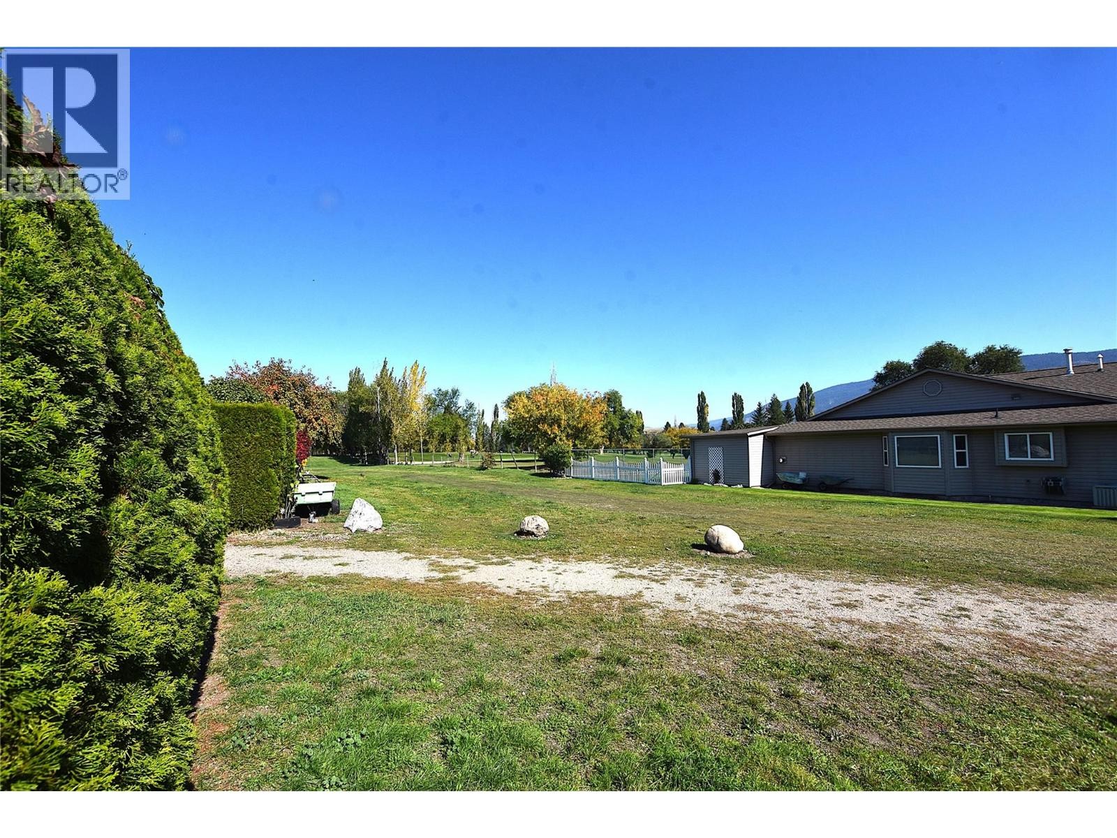 












415 4 Street

,
Vernon,




British Columbia
V1H1Z1

