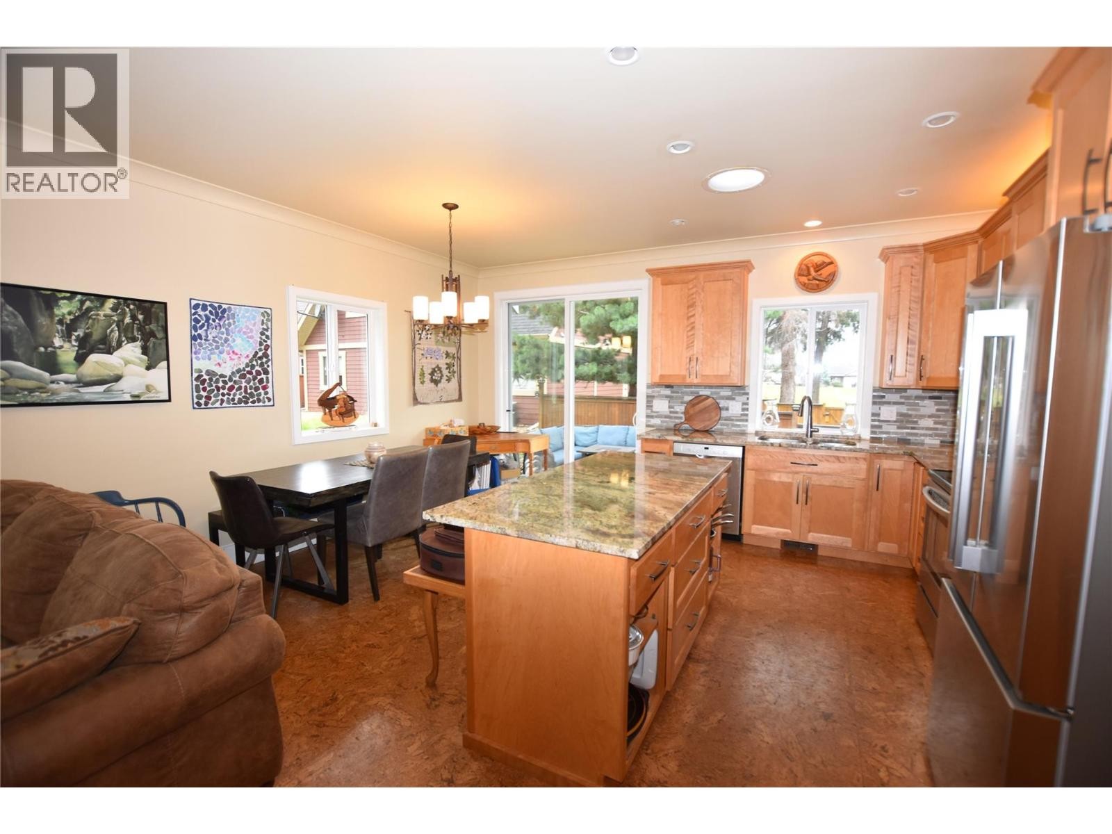 












430 Hummingbird Avenue

,
Vernon,




British Columbia
V1H2A1

