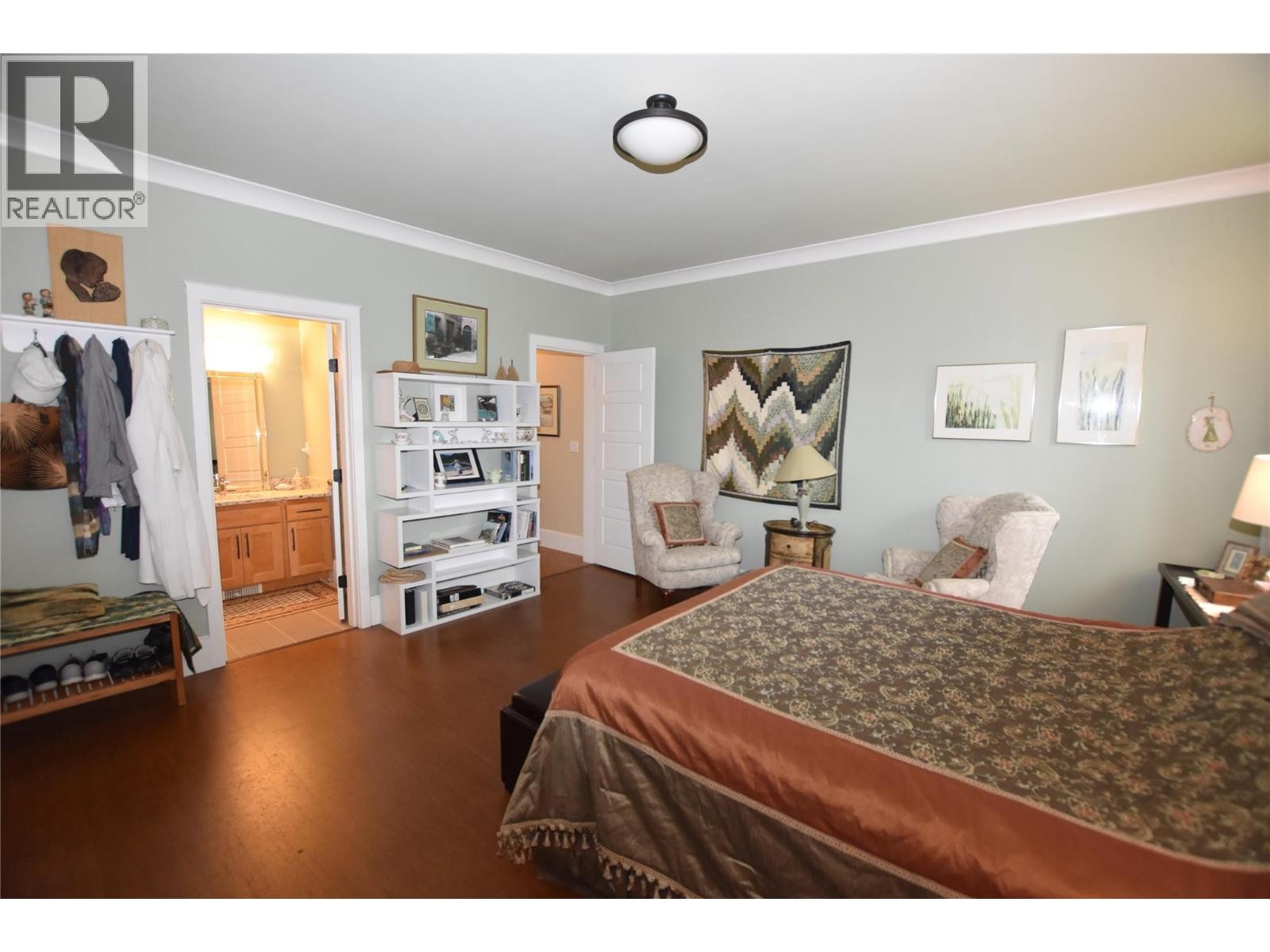












430 Hummingbird Avenue

,
Vernon,




British Columbia
V1H2A1


