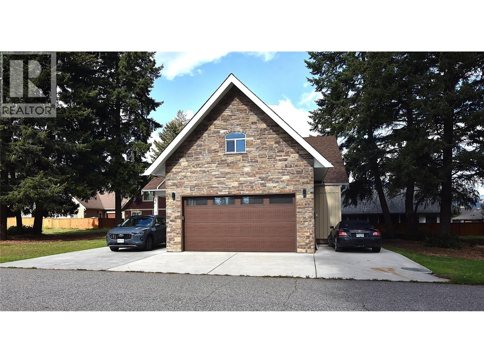












430 Hummingbird Avenue

,
Vernon,




British Columbia
V1H2A1

