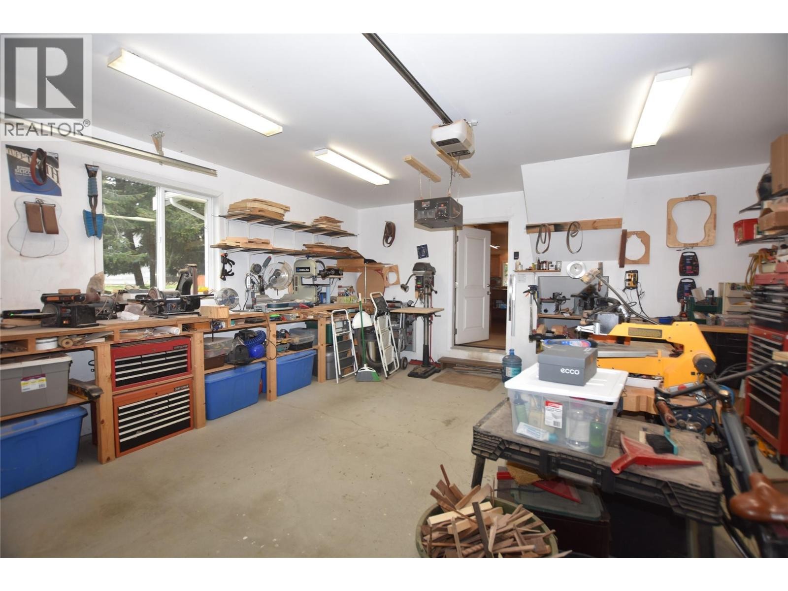 












430 Hummingbird Avenue

,
Vernon,




British Columbia
V1H2A1

